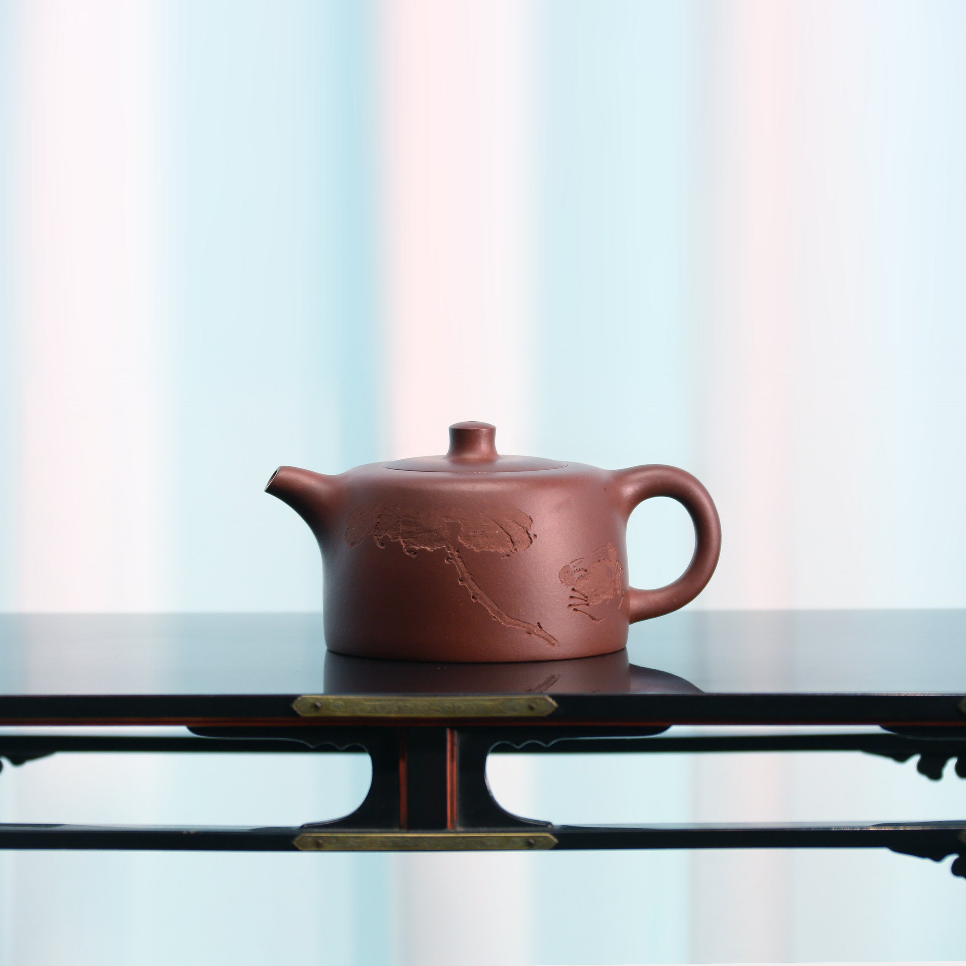 Rao Zongyi's 2008 Qing Dynasty Water Well Curtain Calligraphy and Painting Teapot