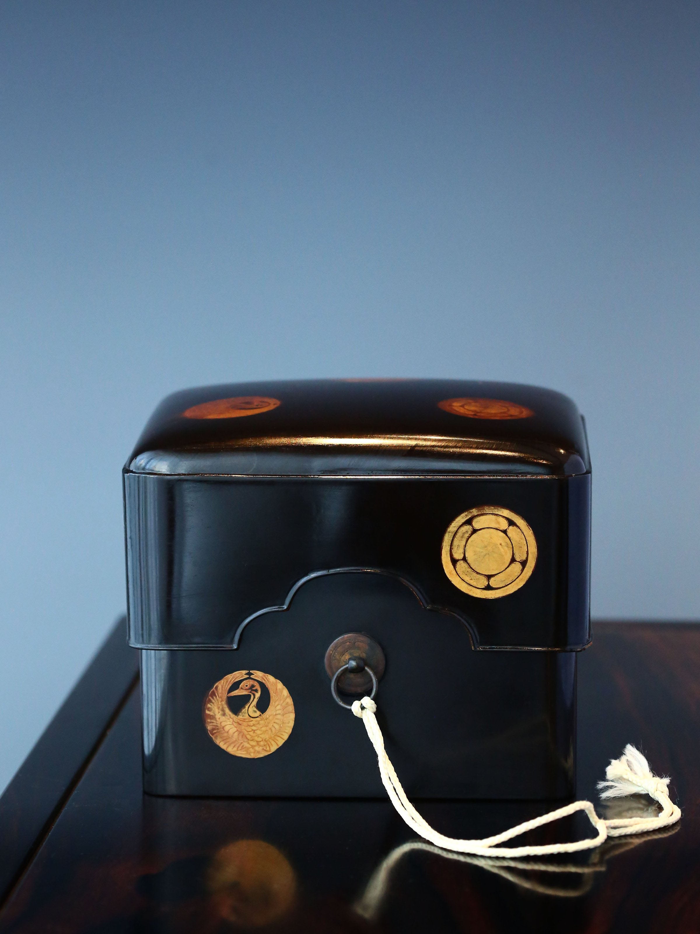 Japanese Edo-style lacquer tea ceremony box