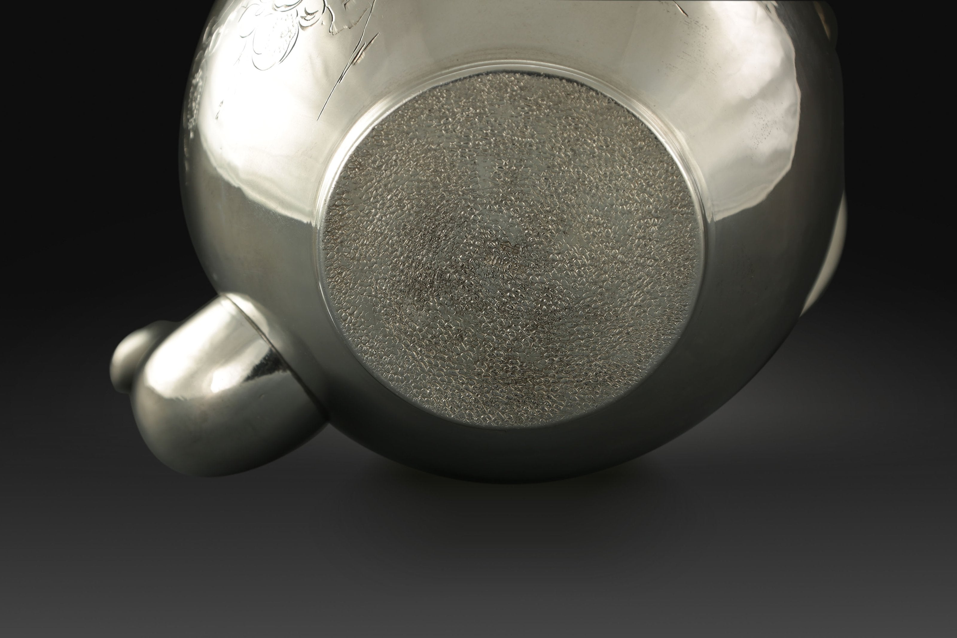 Japanese Meiji silver pot