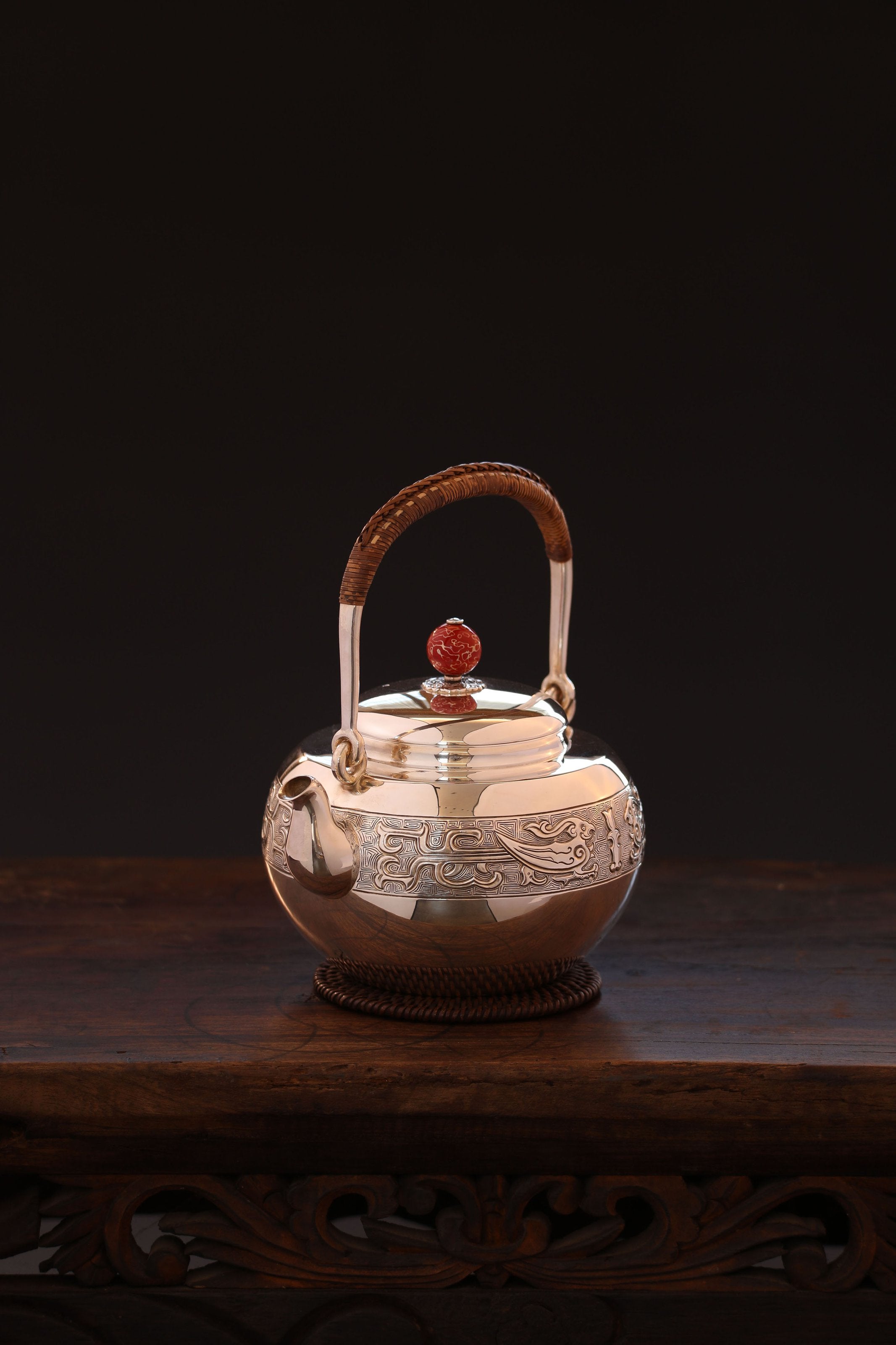 Lacquer-studded Phoenix Silver Pot