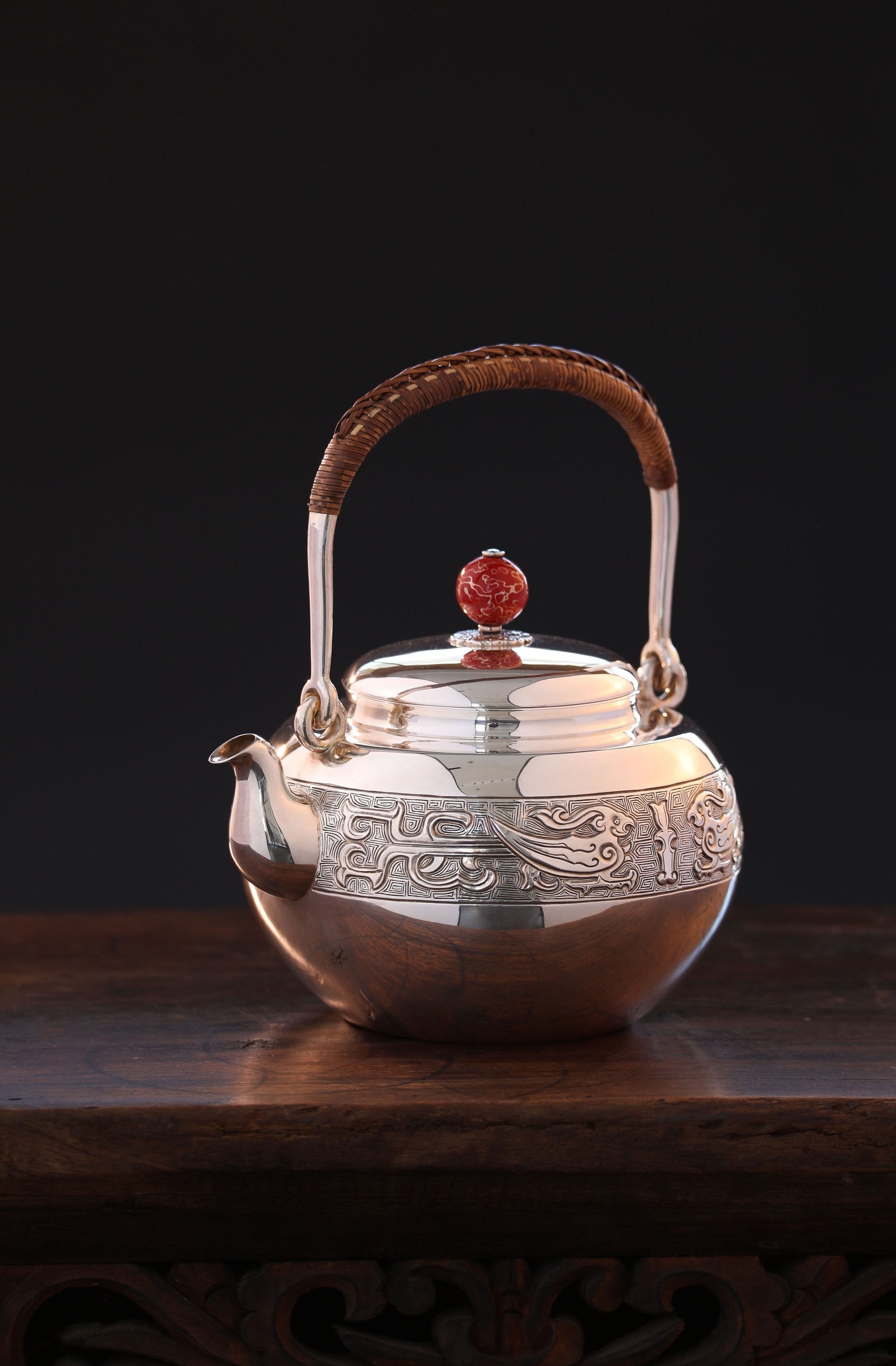 Lacquer-studded Phoenix Silver Pot