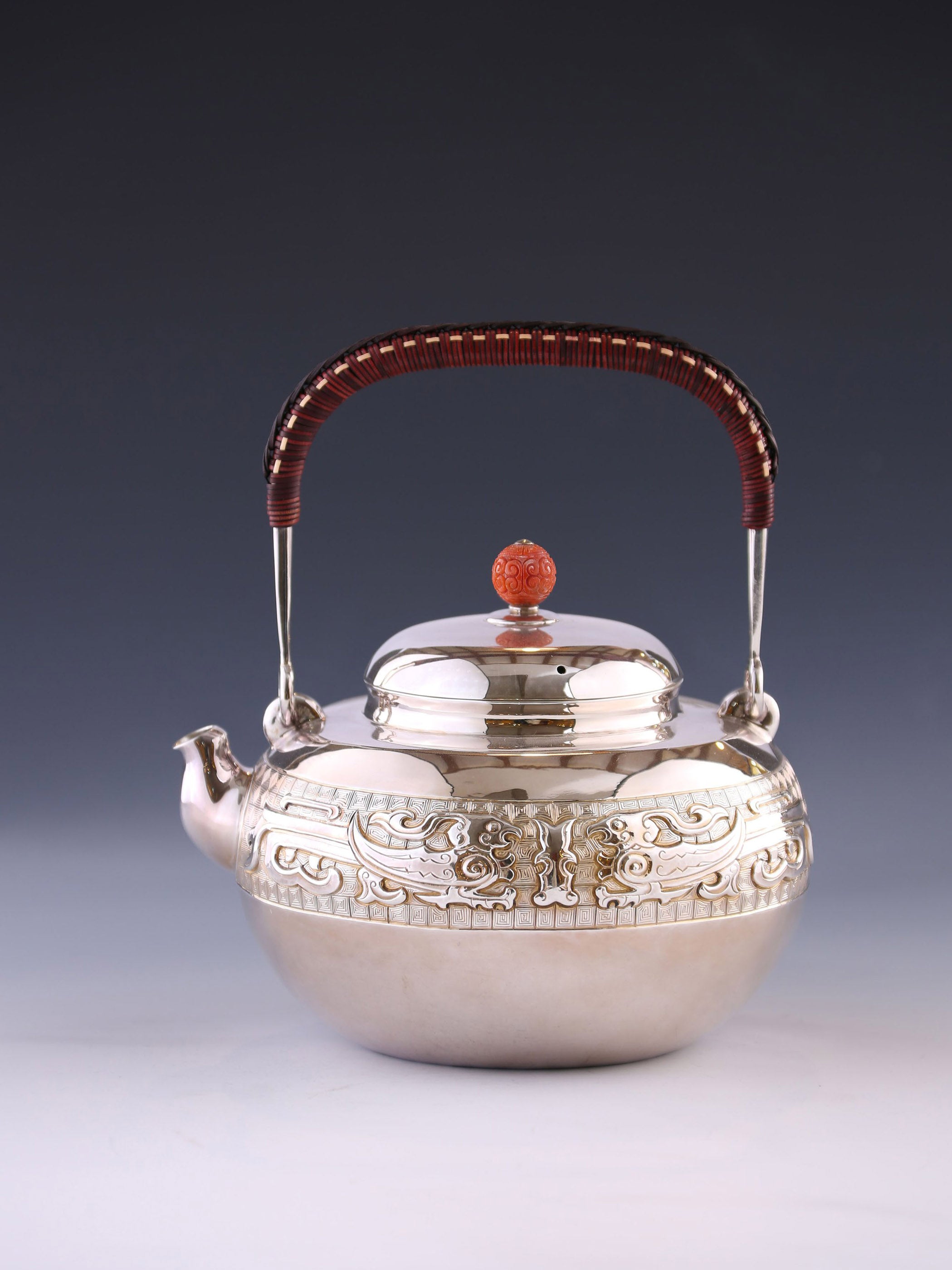 Southern Red Agate Phoenix Silver Pot