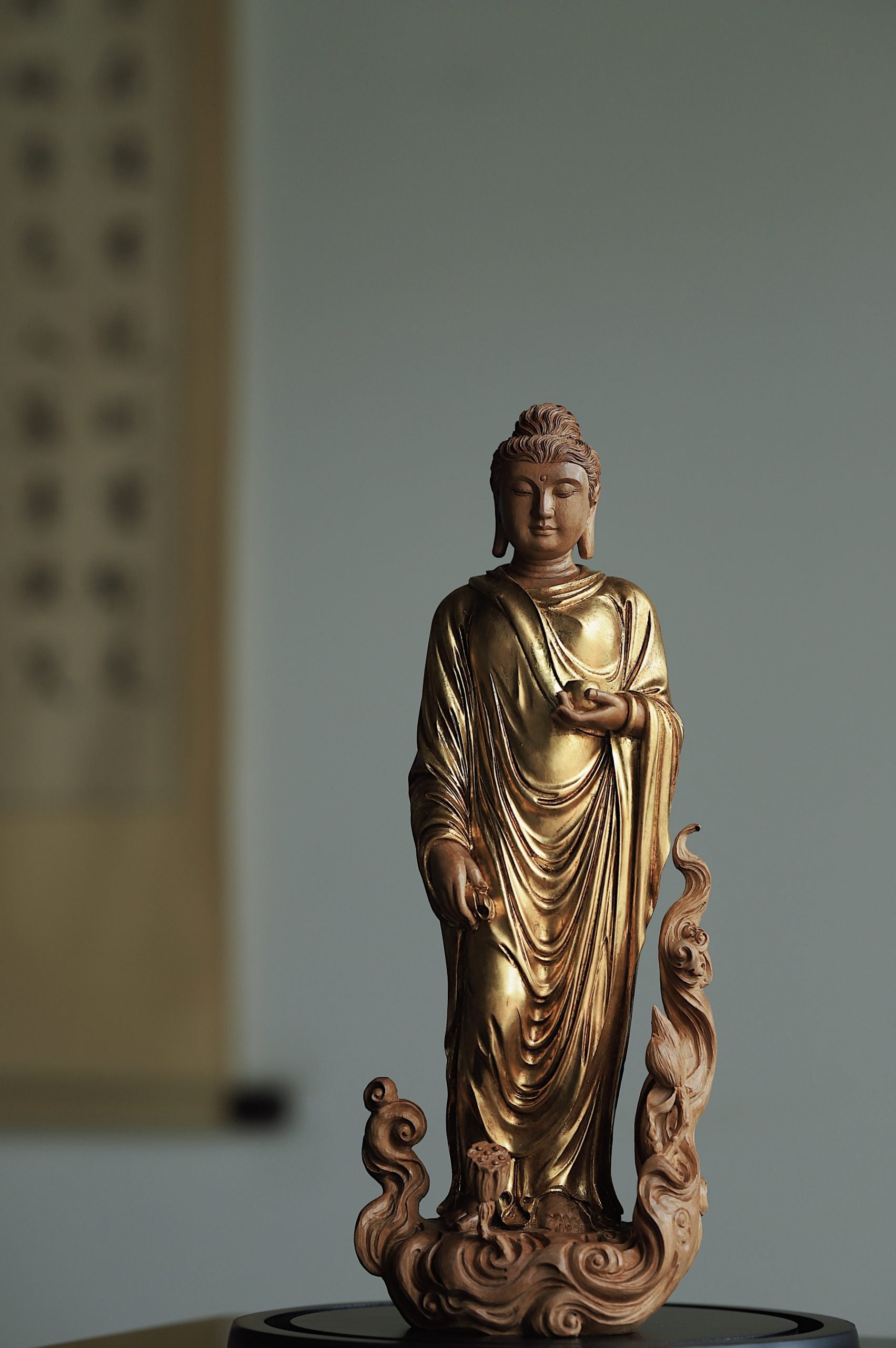 Submerged Old Sandalwood Gilded Shakyamuni