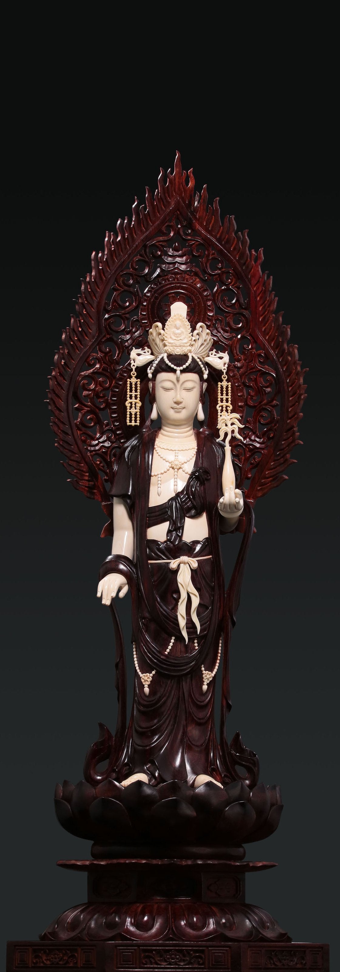 Guanyin holding a treasure vase
