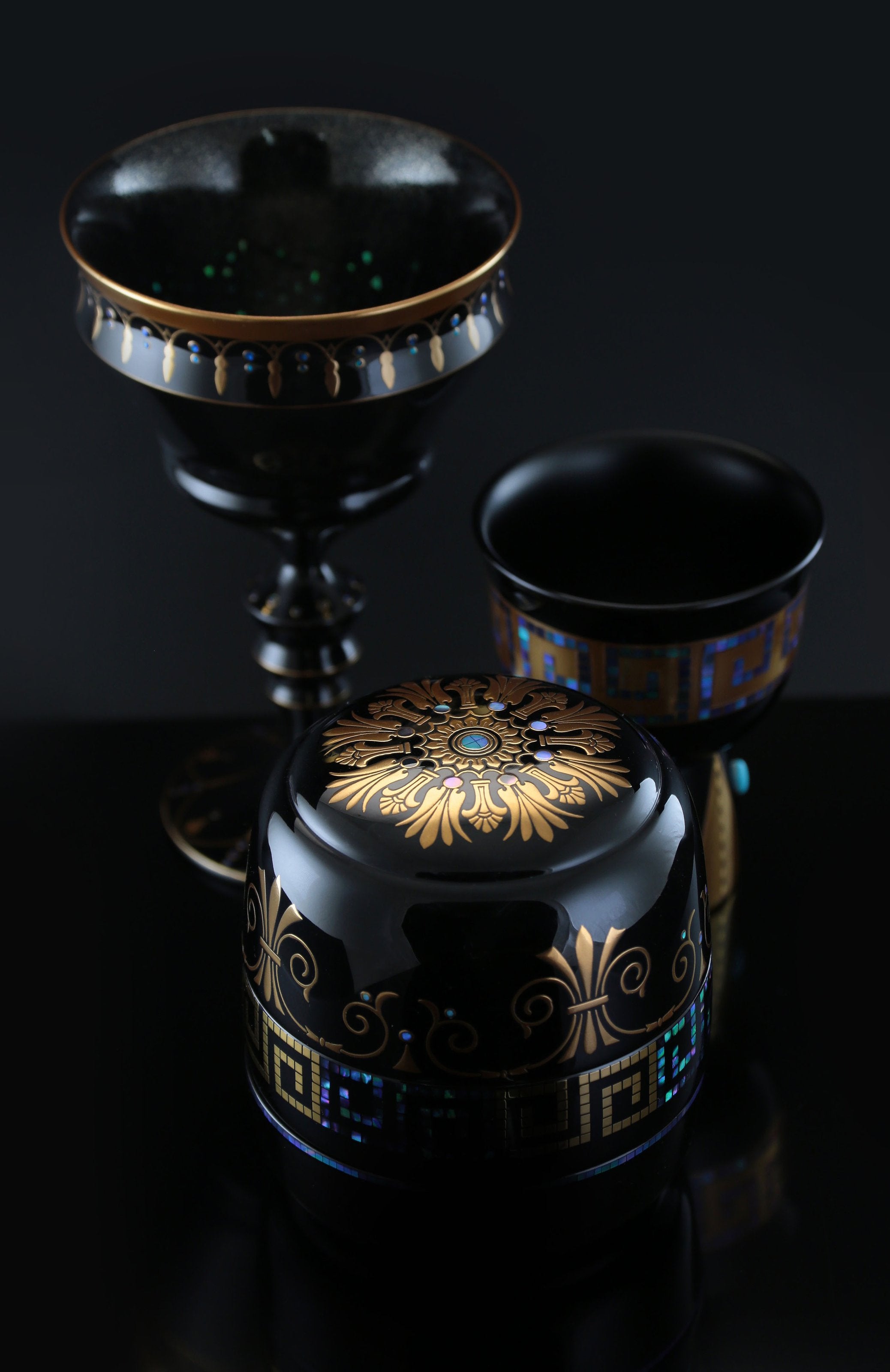 Master lacquerware artist Songshan Chazao