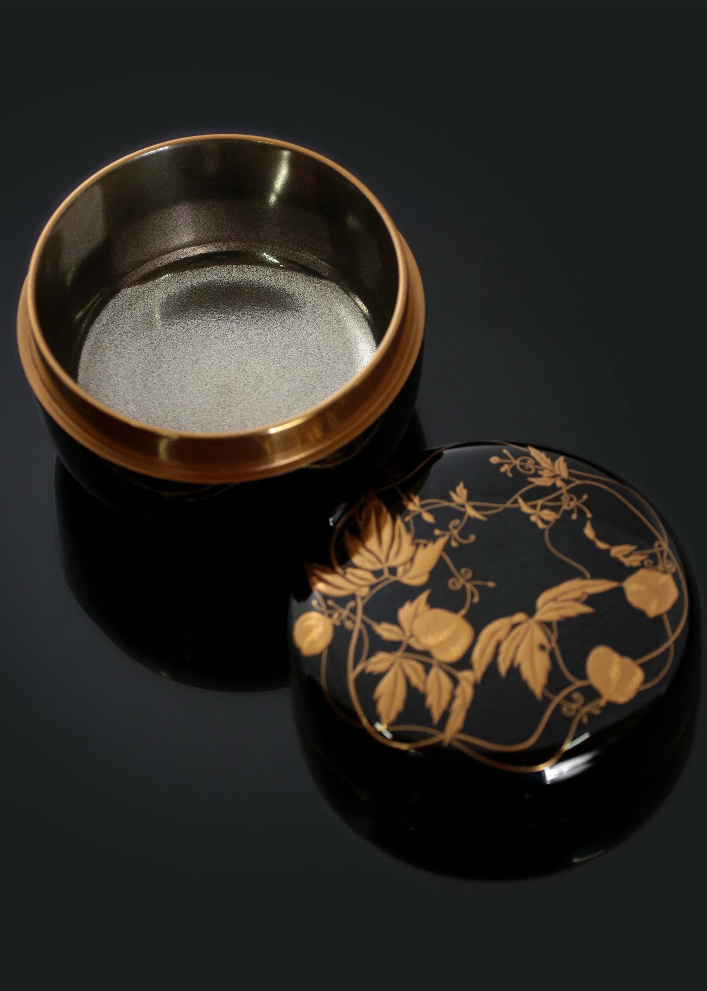 Fallen Vine, Bellflower Jujube | Matsuyama's Work