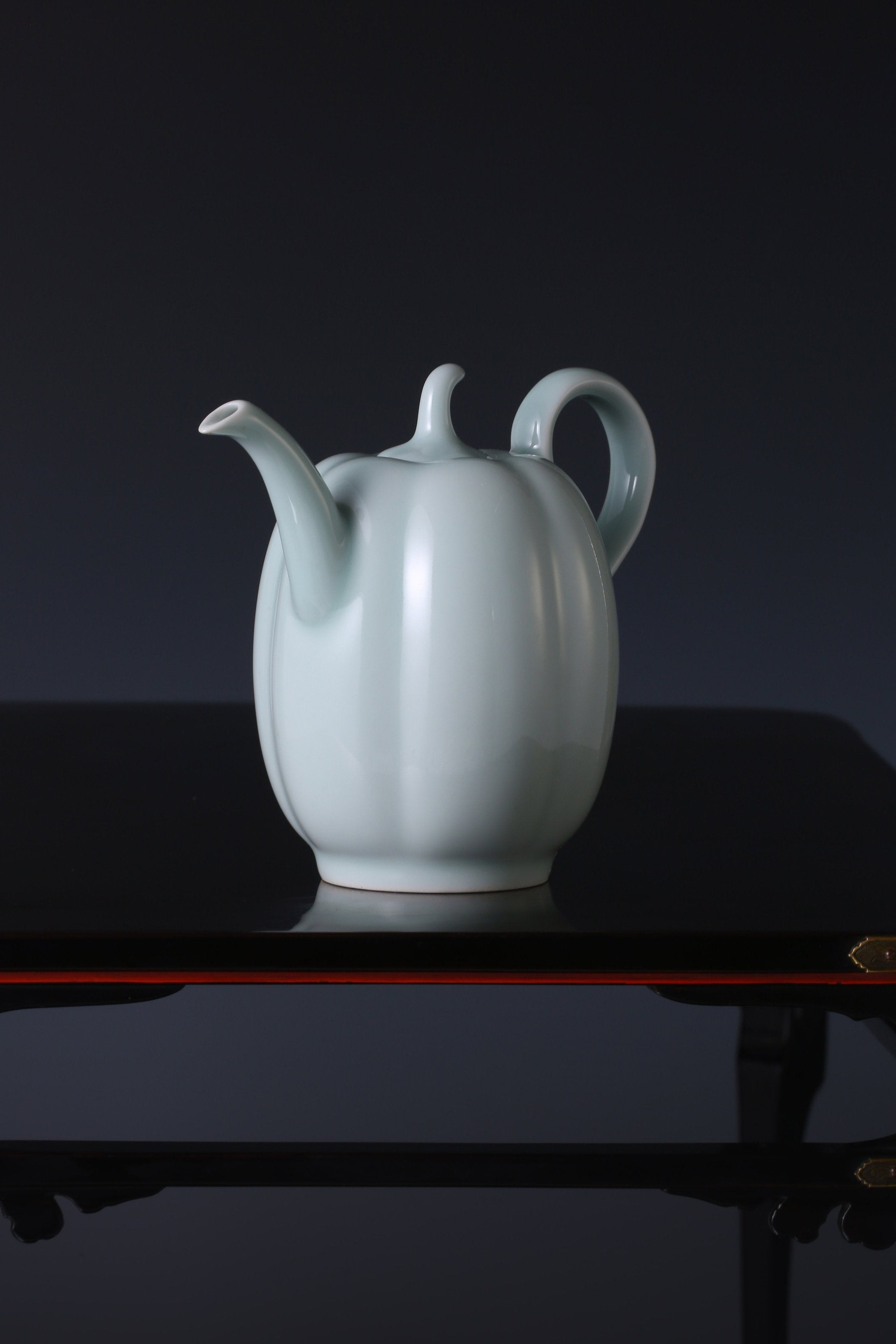 Song Dynasty style celadon melon-shaped ewer