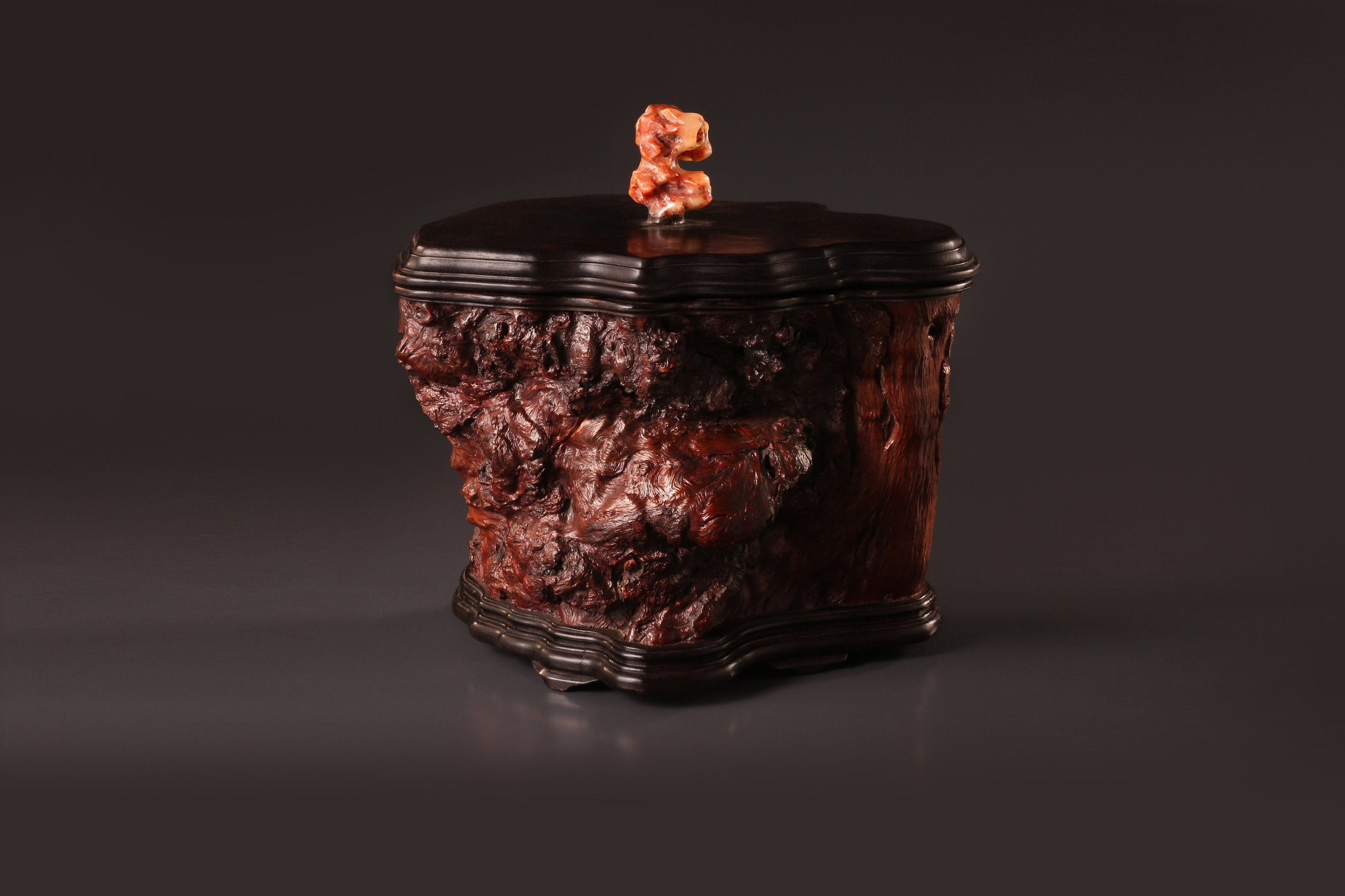 Shoushan stone irregular-shaped tea canister