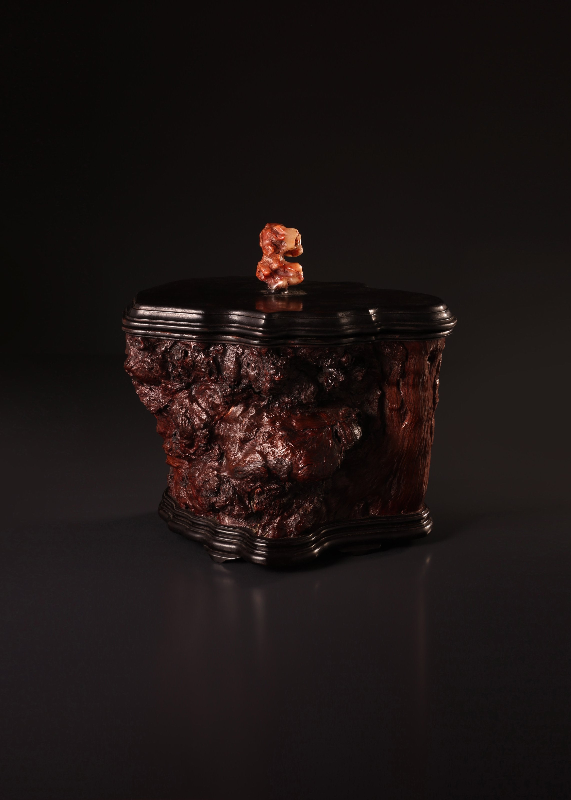 Shoushan stone irregular-shaped tea canister