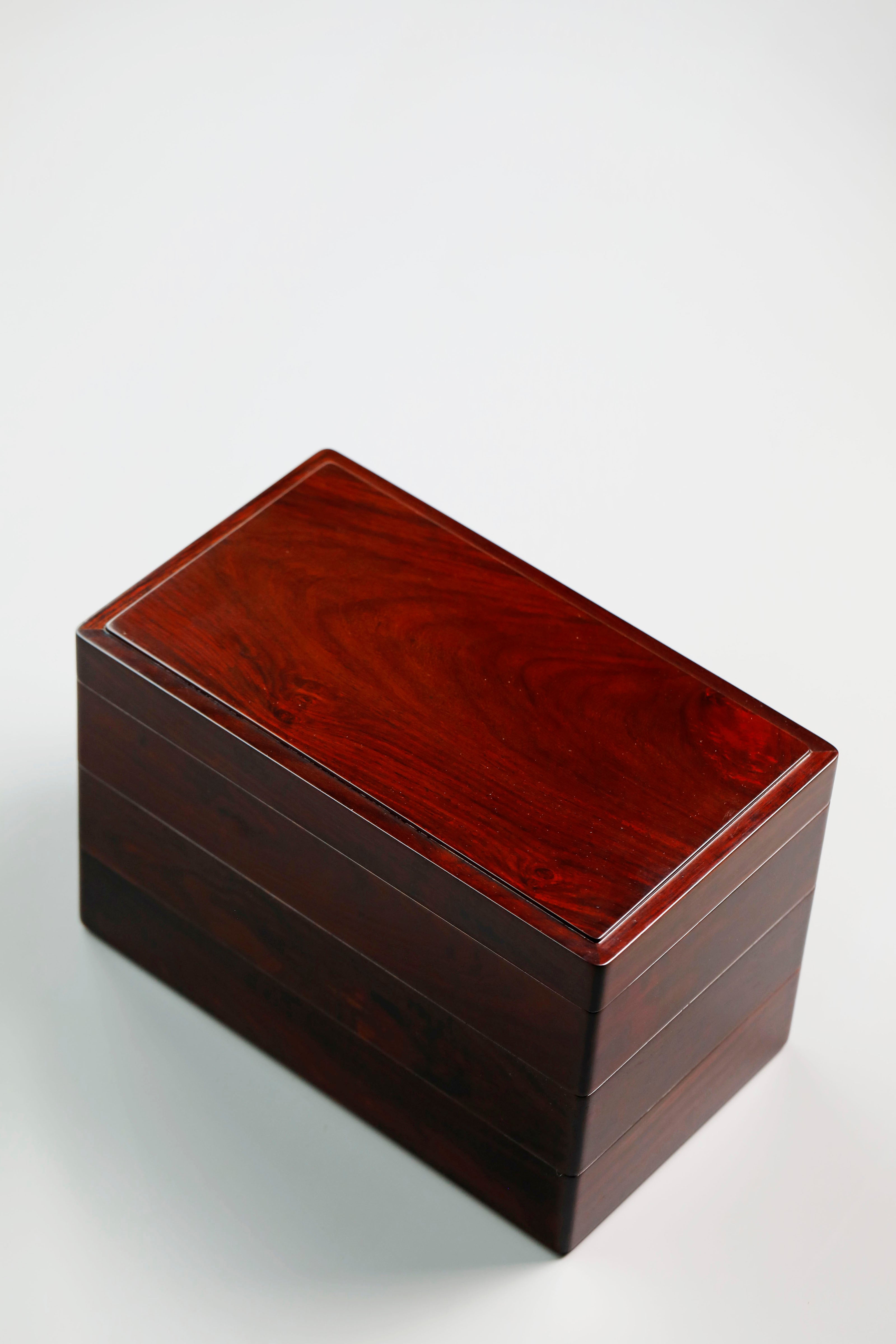 Plain three-layered box made of rosewood