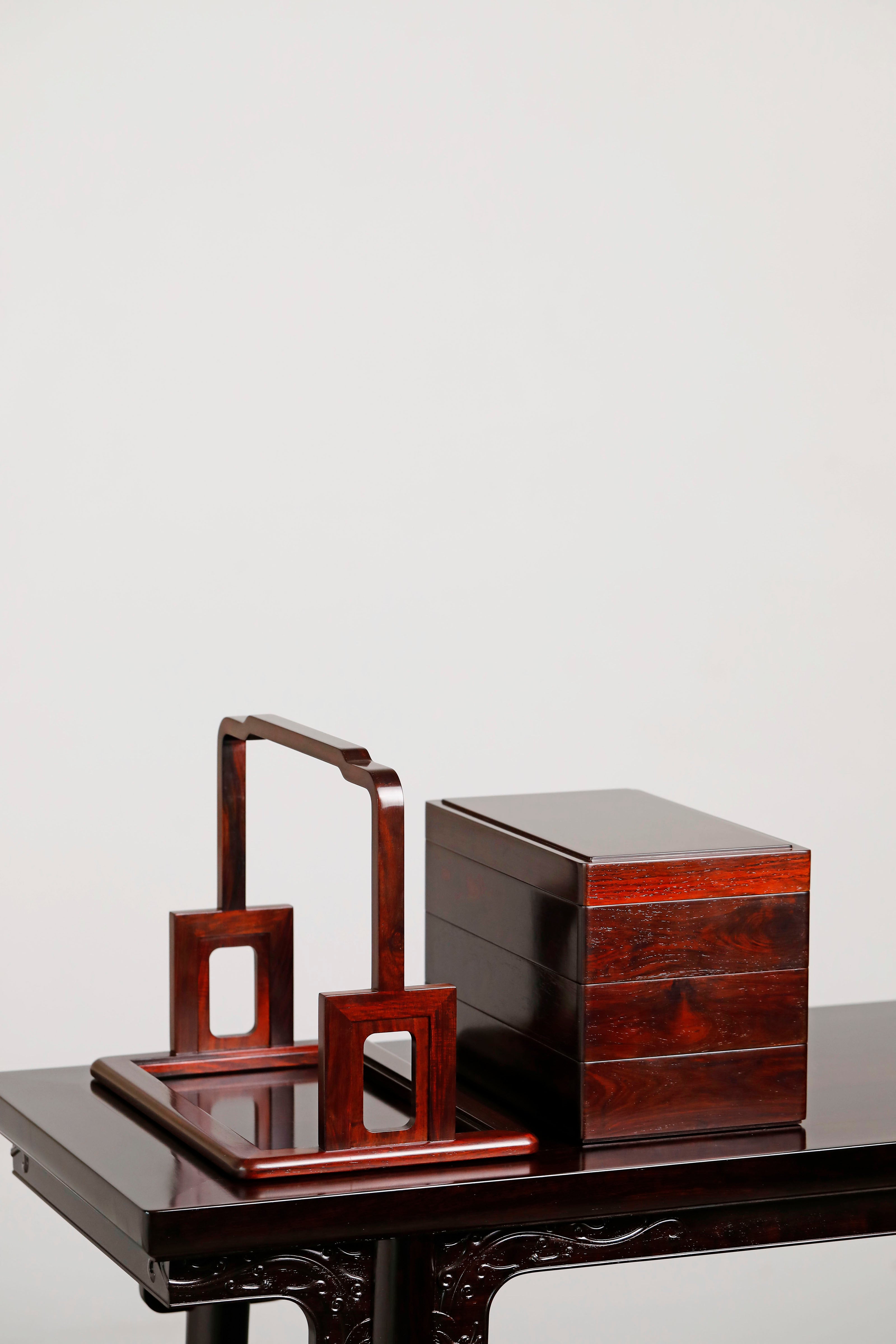 Plain three-layered box made of rosewood