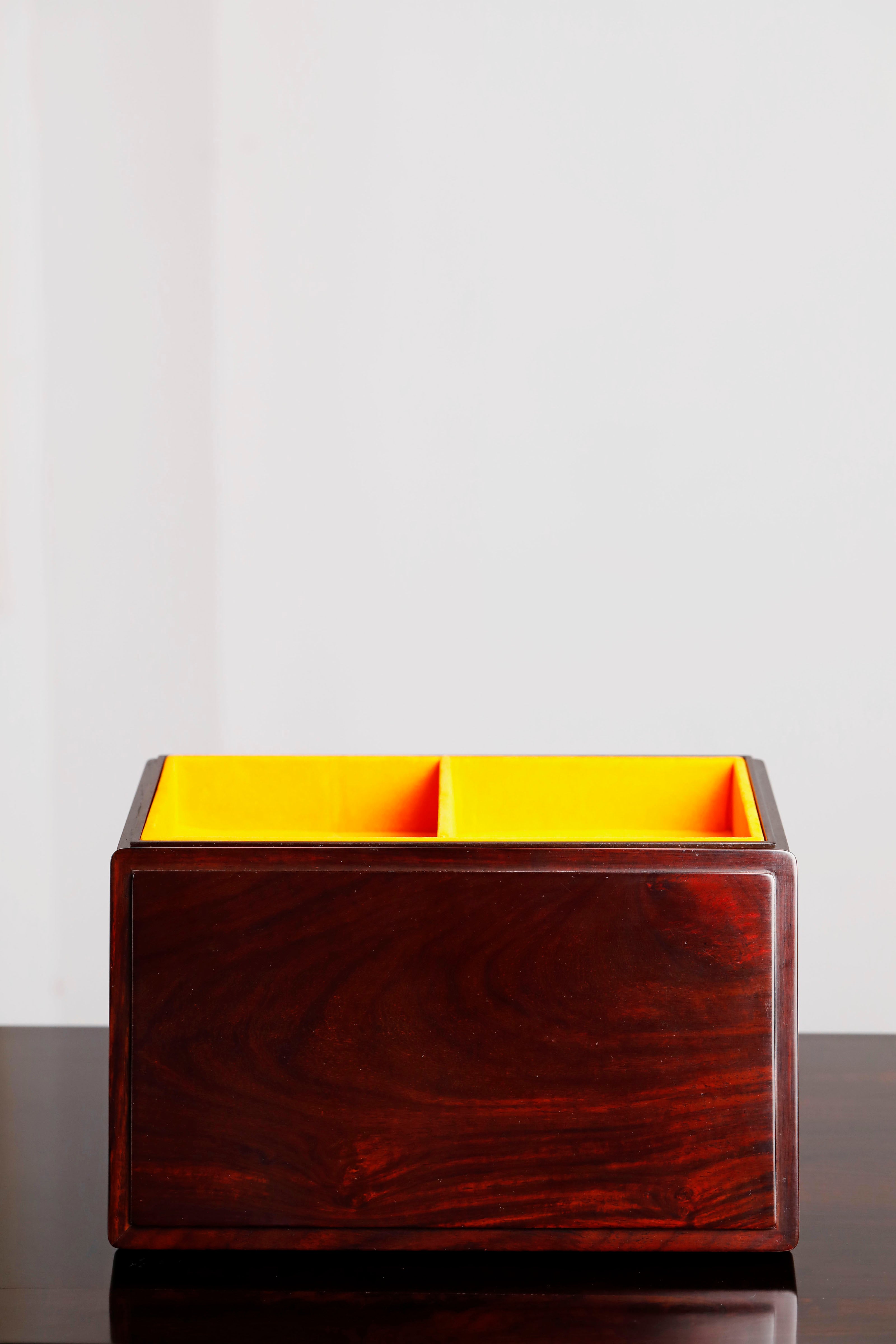 Plain three-layered box made of rosewood