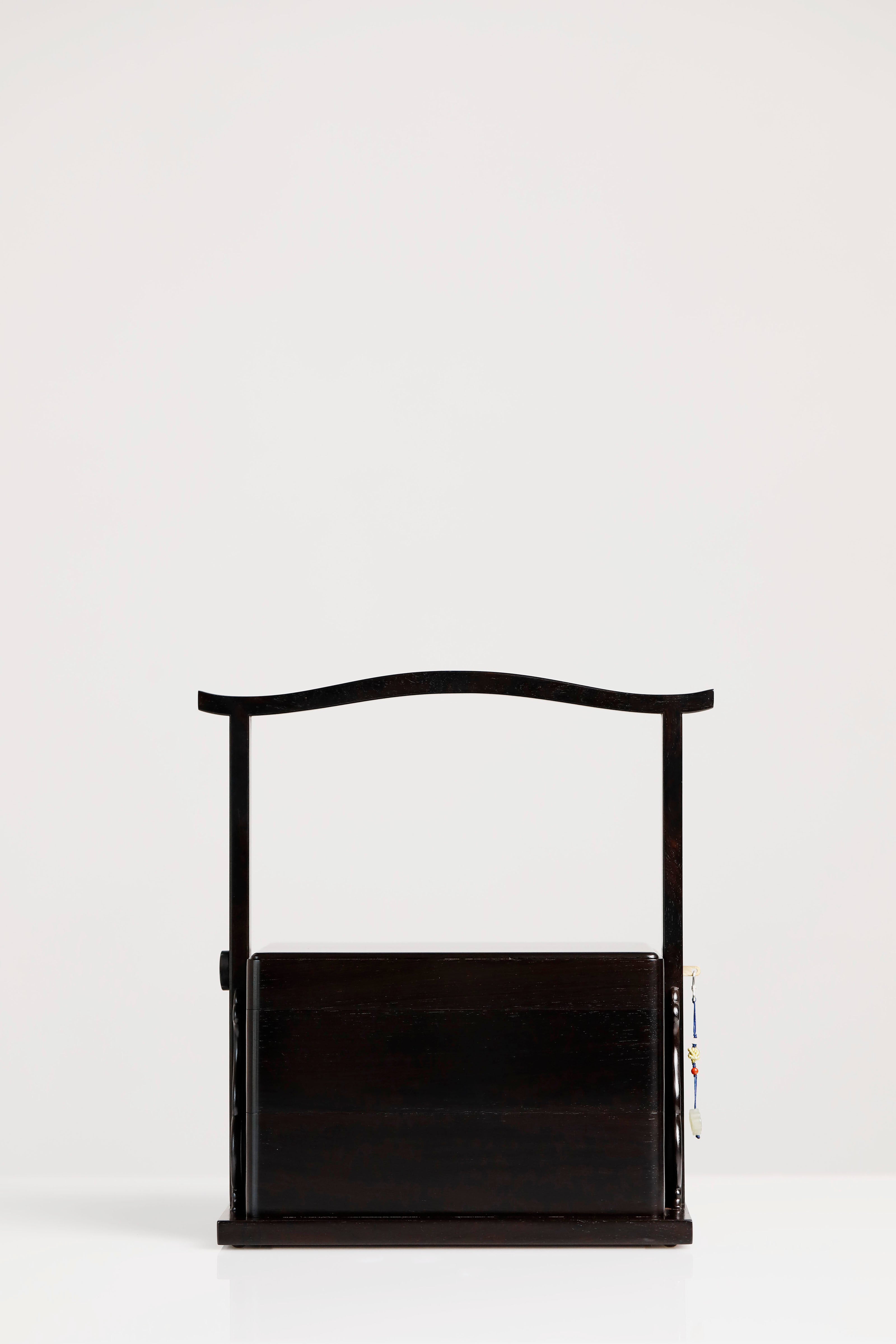 Plain double-layered box