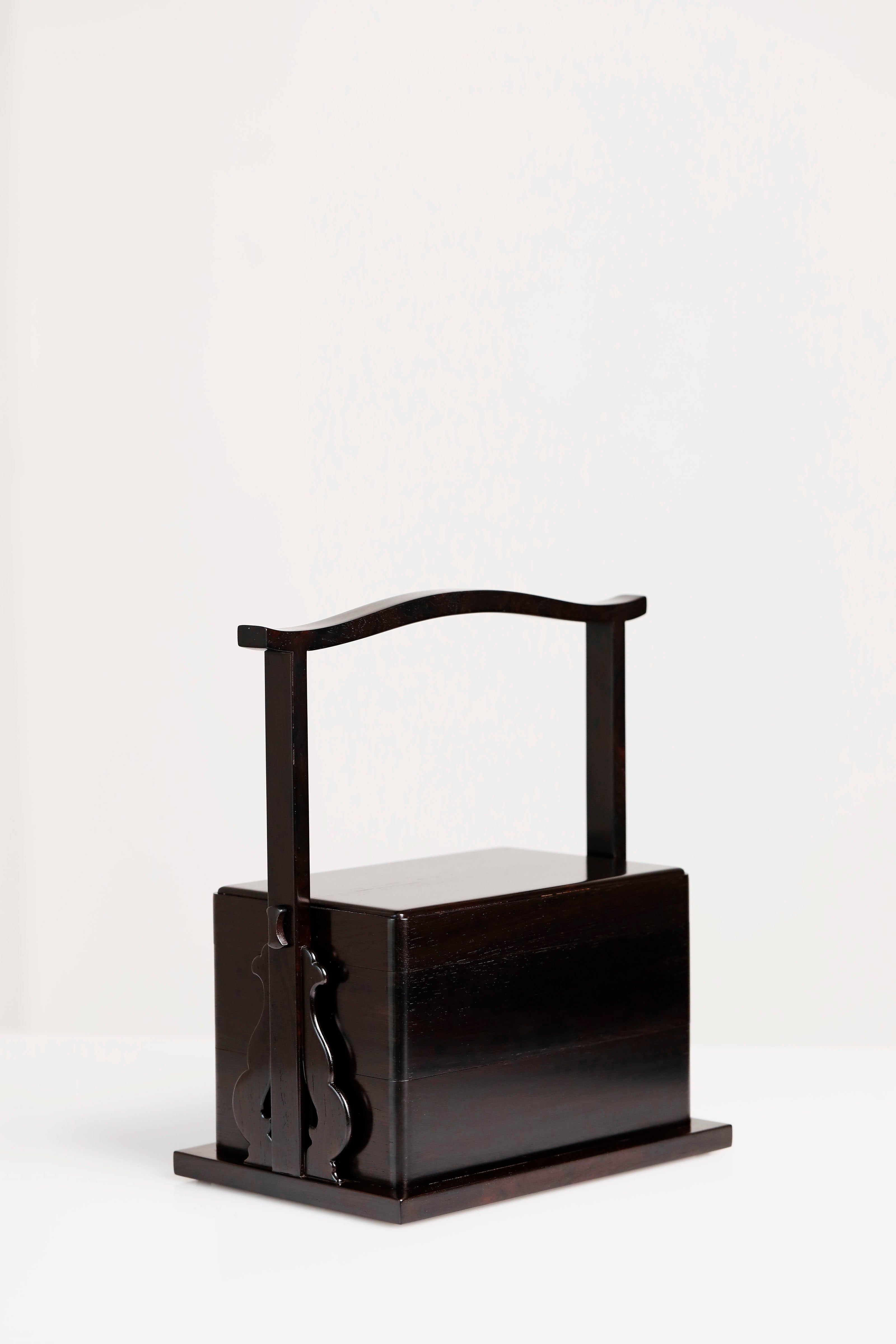 Plain double-layered box