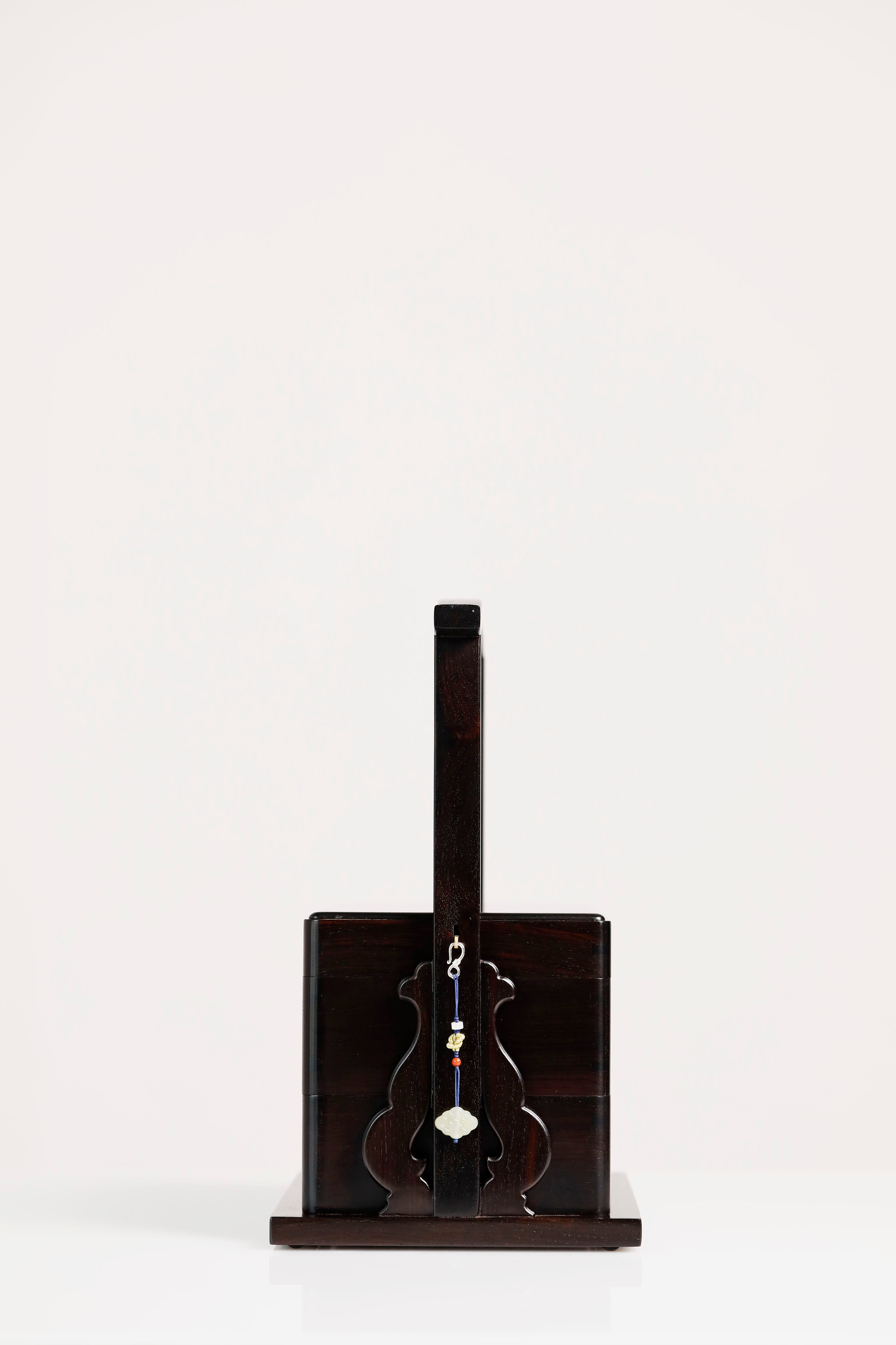 Plain double-layered box