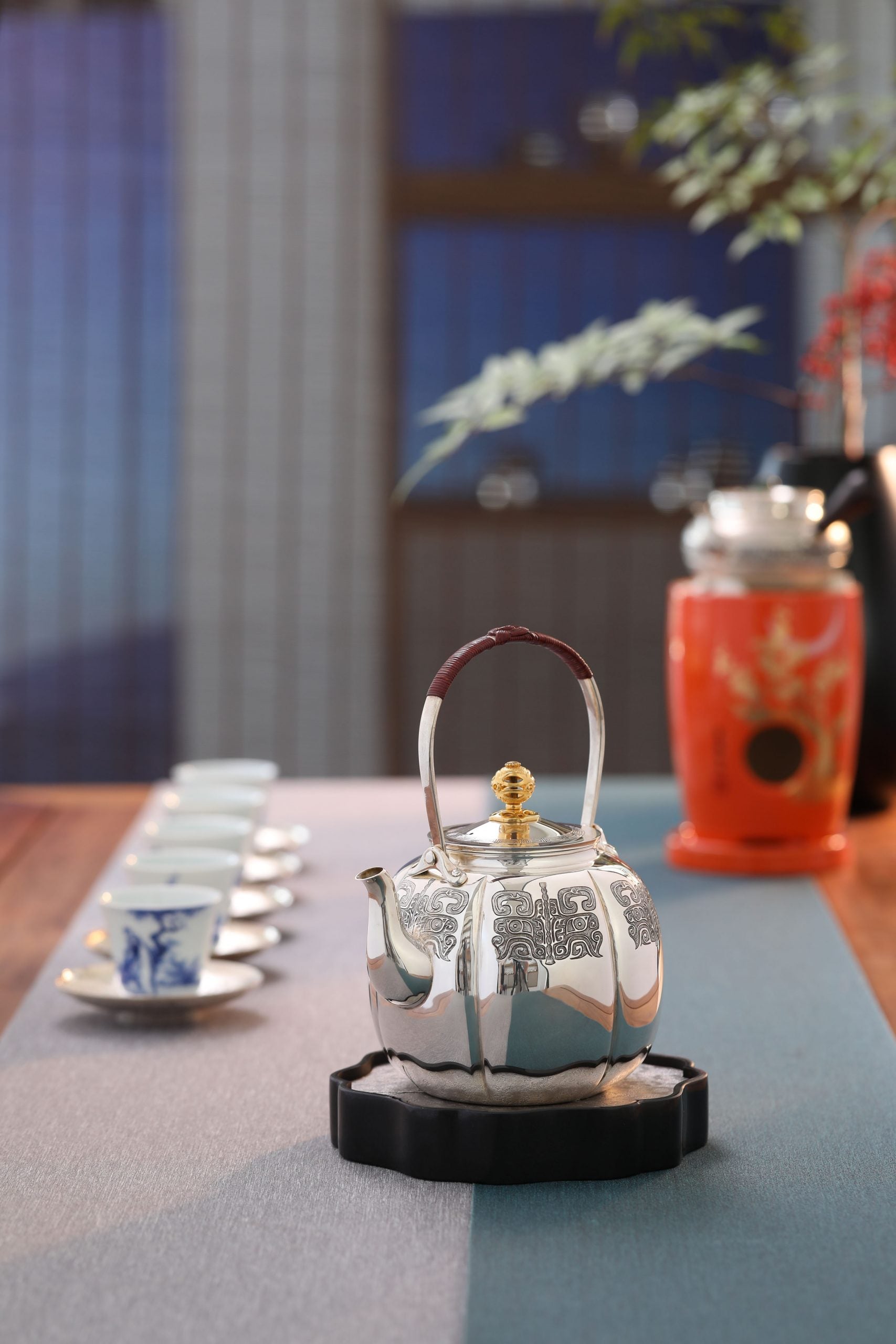 Taotie-patterned gold-handled animal-mouthed cloth bag-shaped ewer (with pure gold knob)