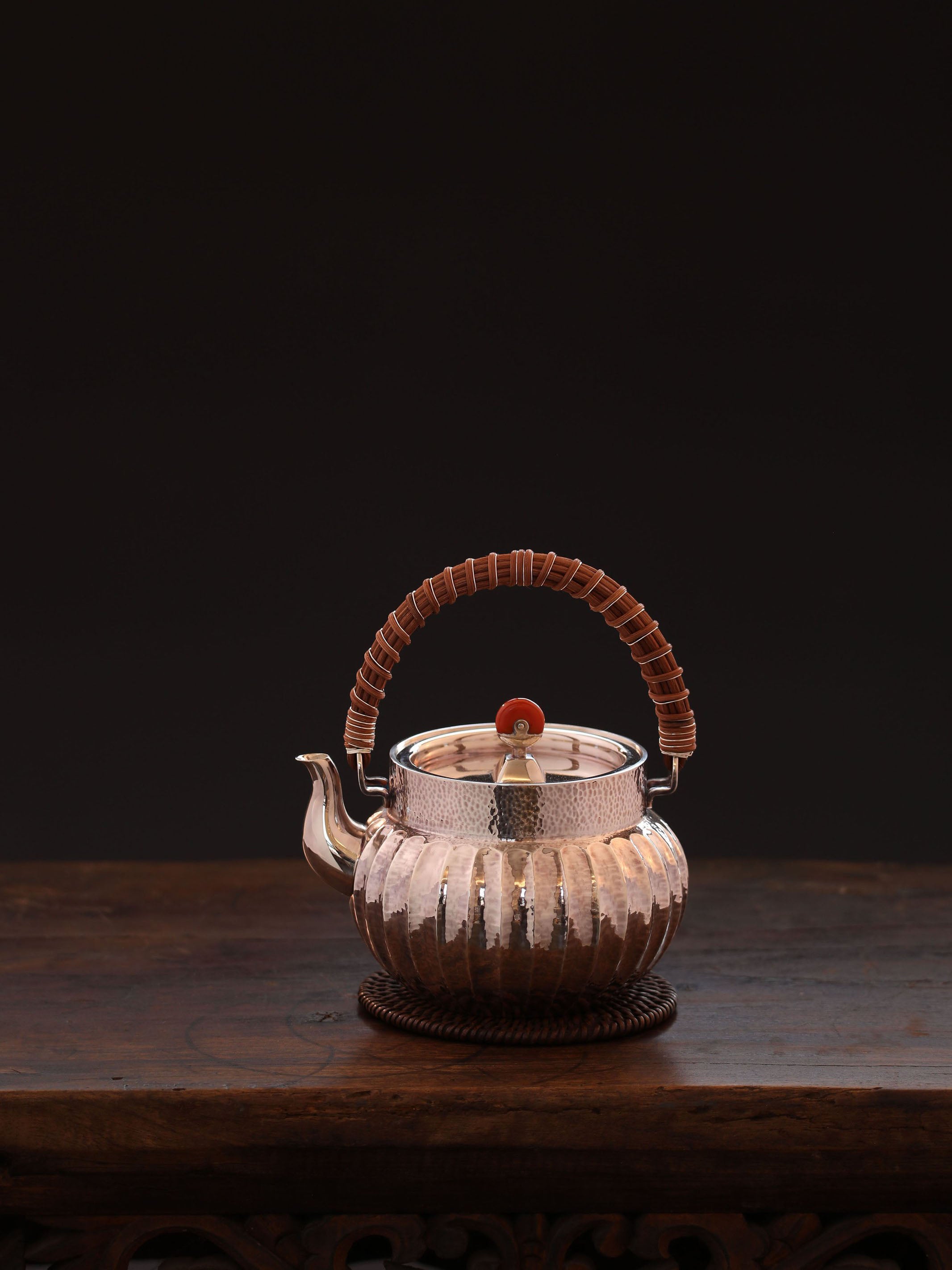 Small veins on the vine