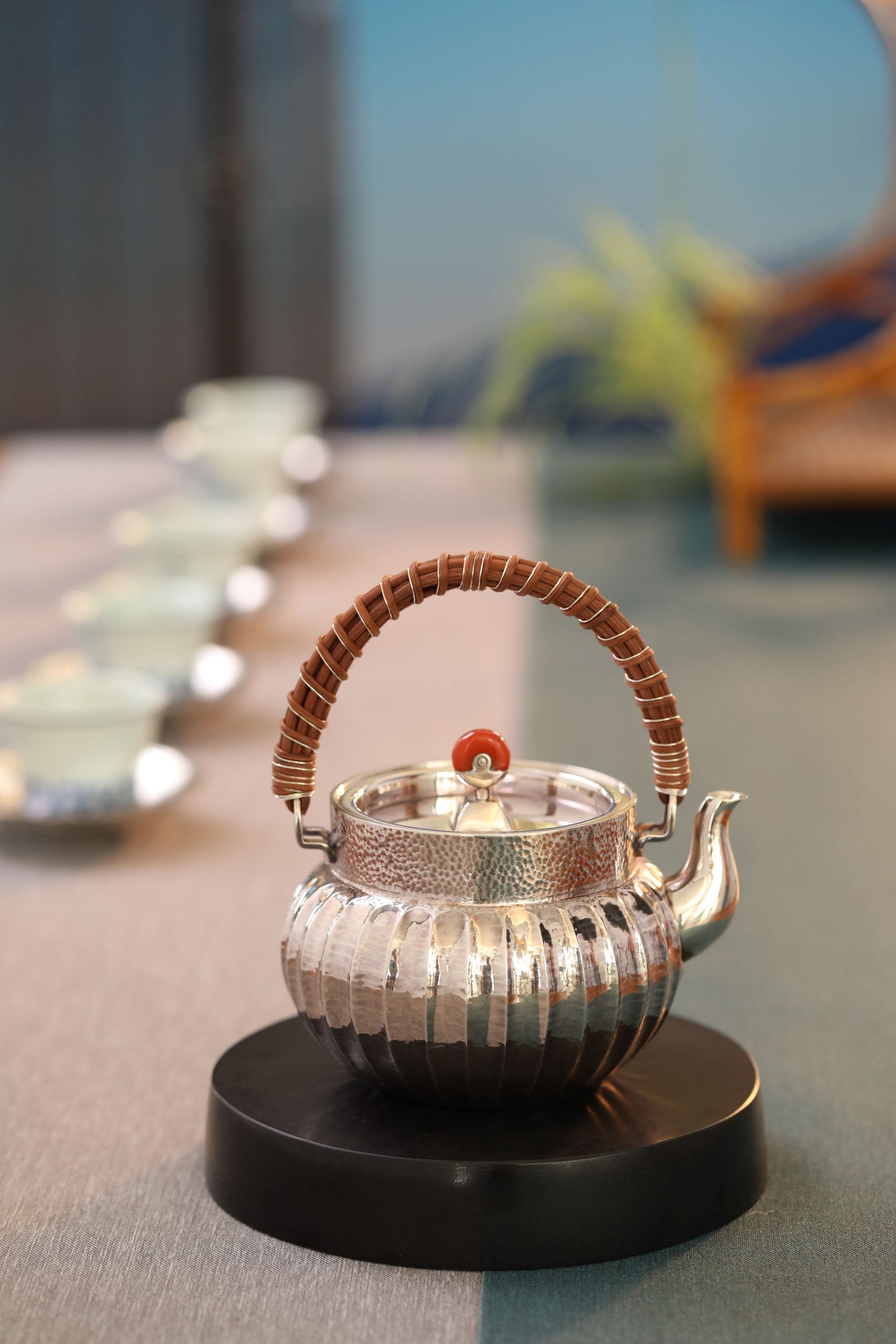 Small veins on the vine