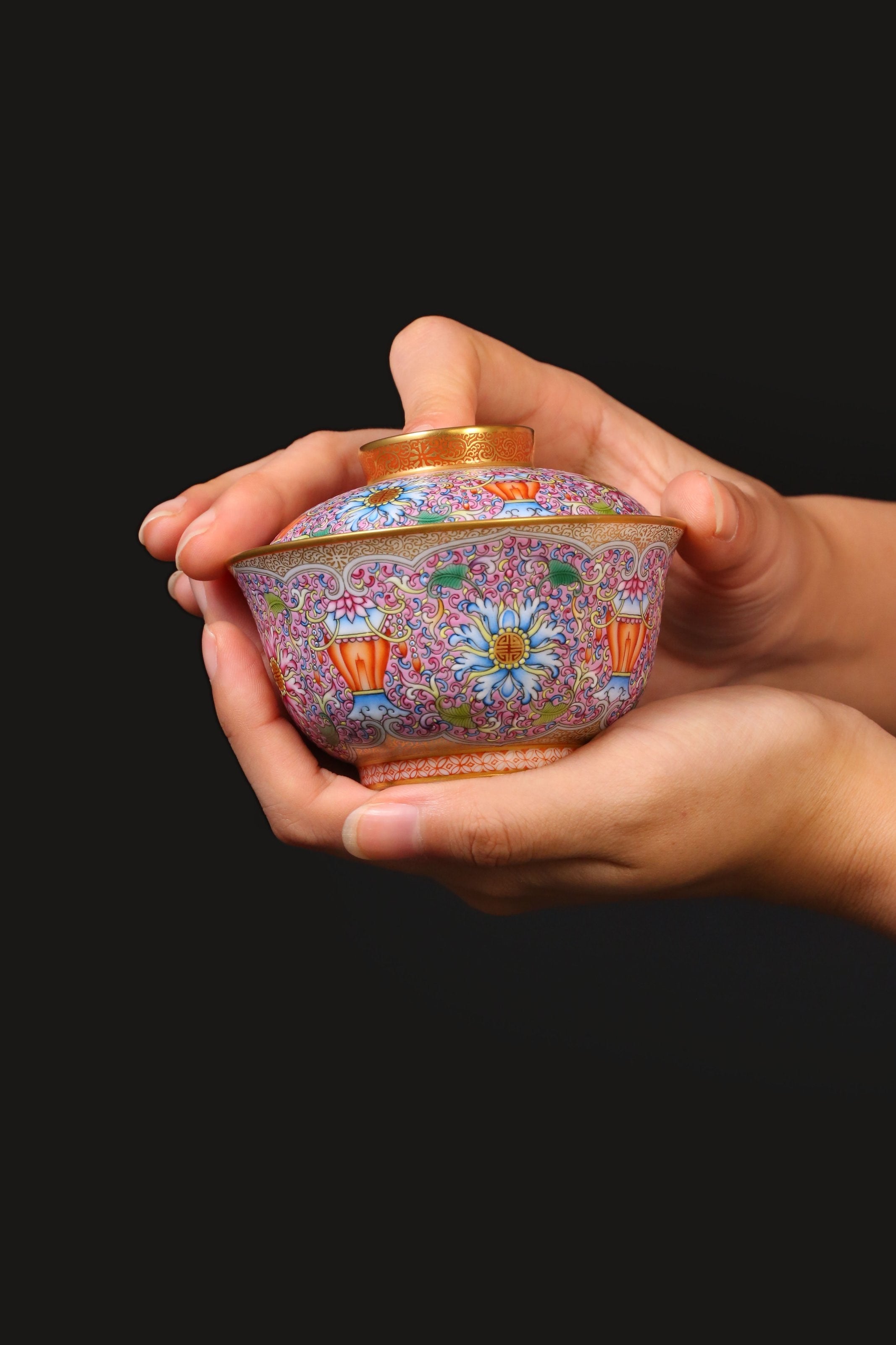 Dayazhai Longevity Lantern Covered Bowl