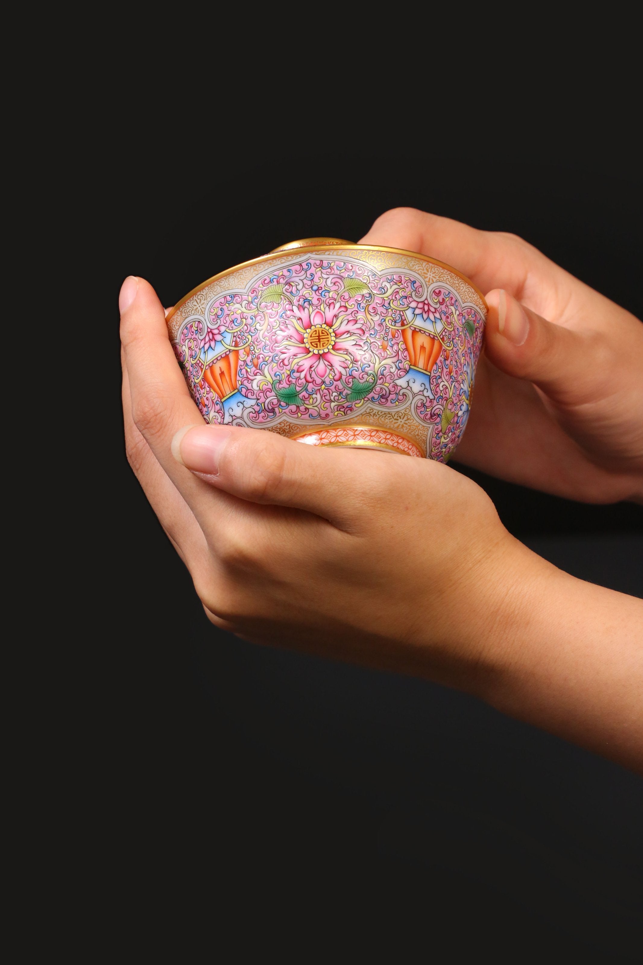 Dayazhai Longevity Lantern Covered Bowl