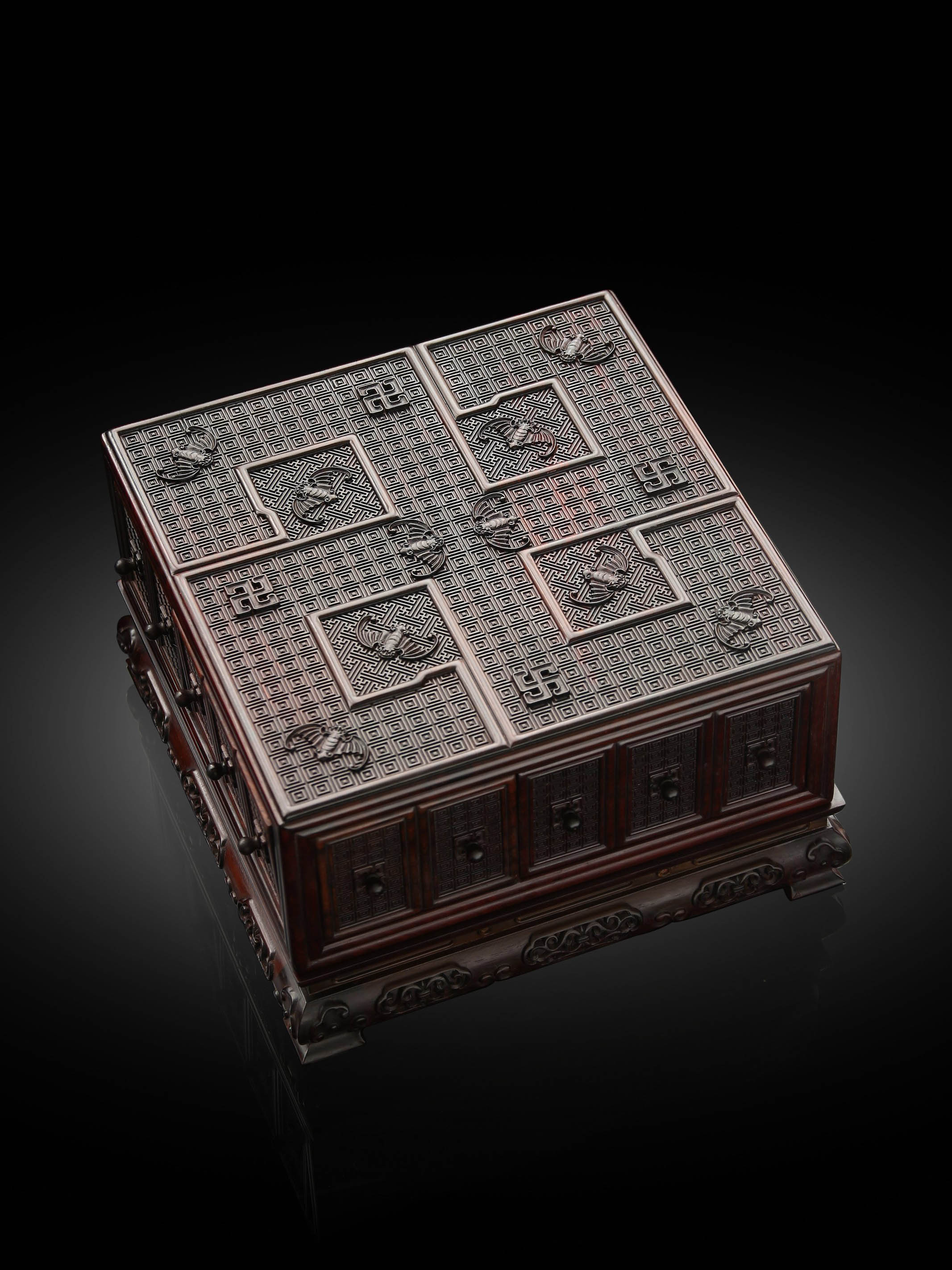 Grand Elegant Hall Swastika Pattern Blessings and Abundant Fortune Zambian Rosewood Qianlong Treasure Box
