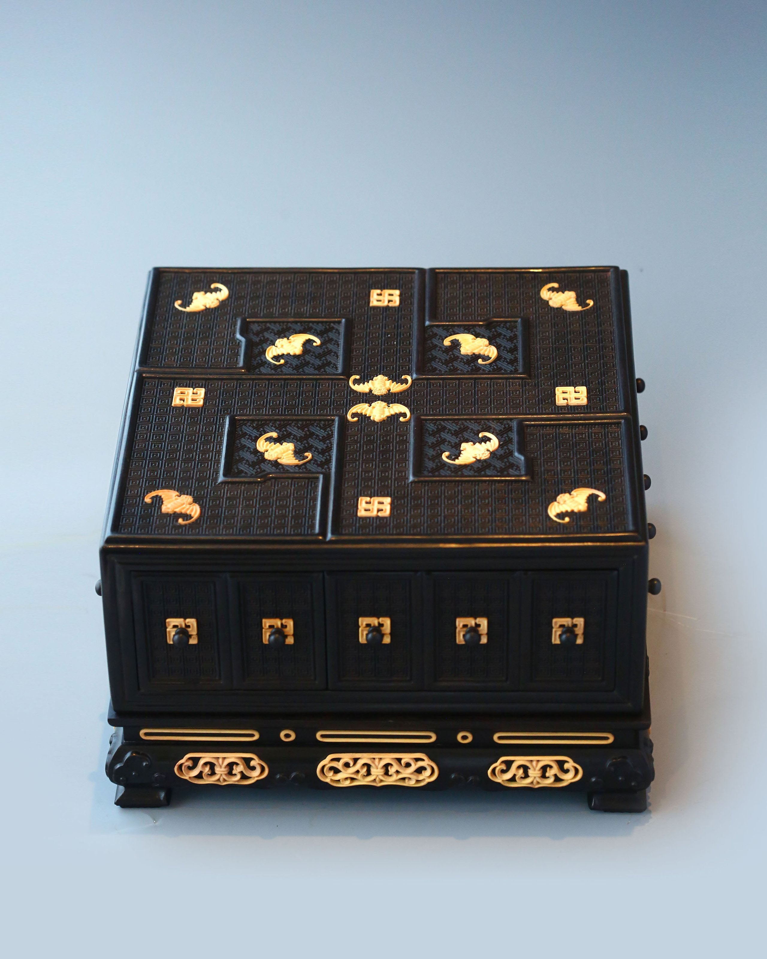 Grand Elegance Hall Treasure Box with Swastika Pattern and Abundant Blessings inlaid with Boxwood