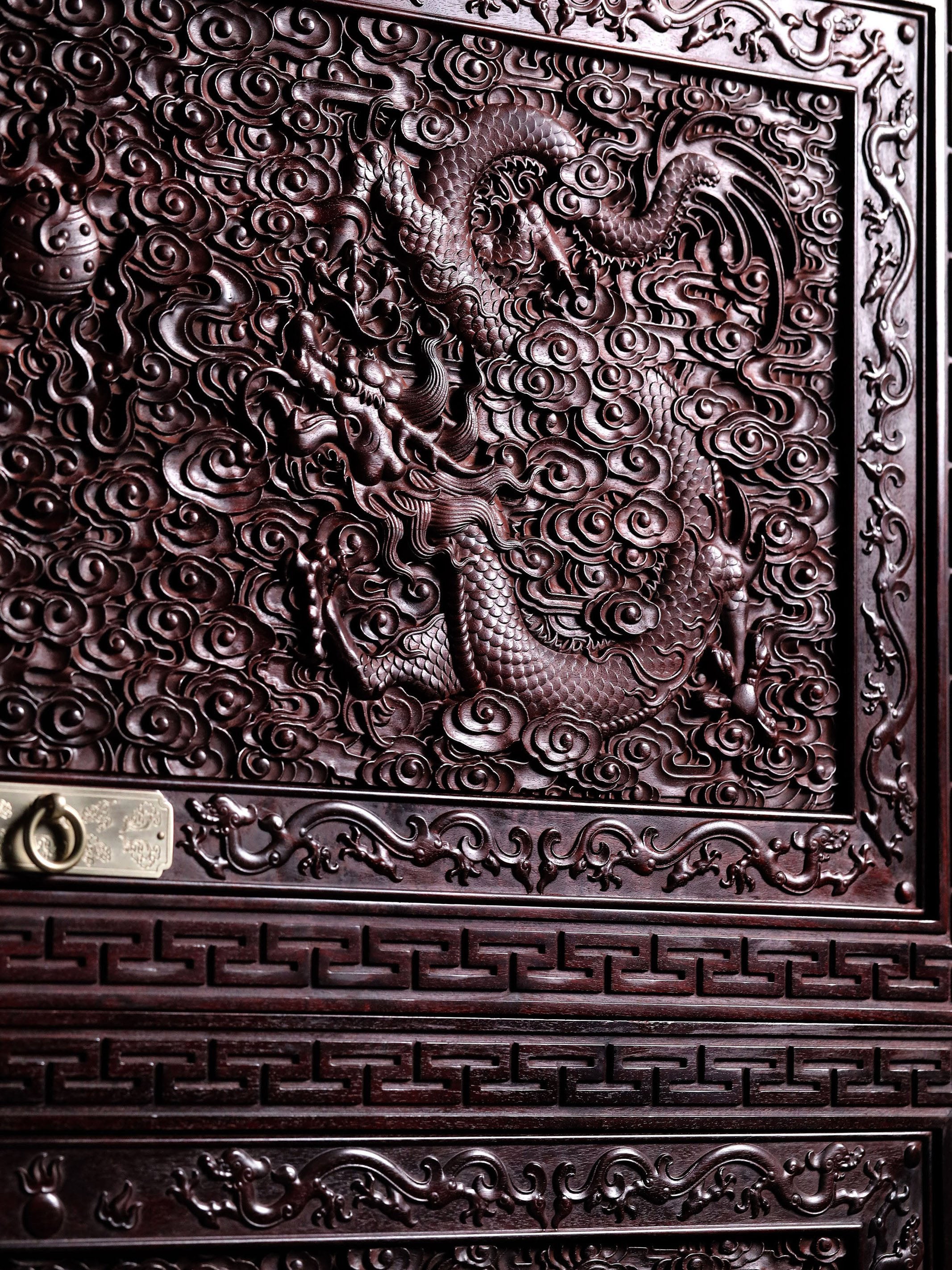 Five Blessings Cloud and Dragon Pattern Scholar's Desk and Painting Cabinet