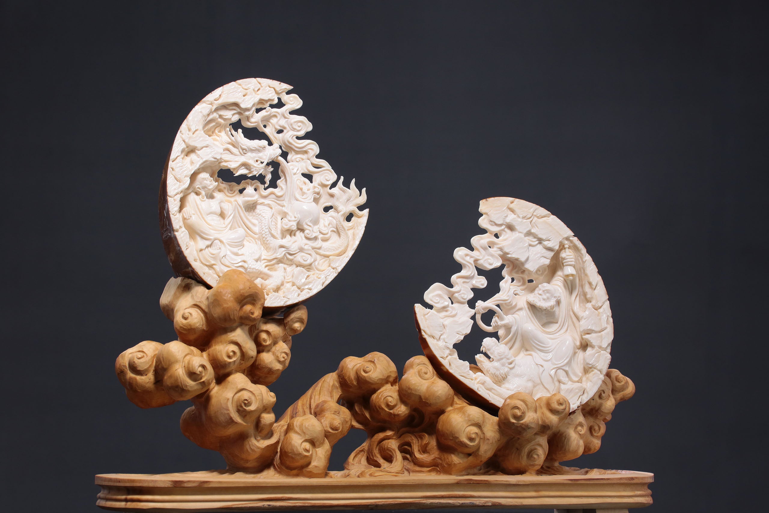 Arhat who subdues dragons and tigers