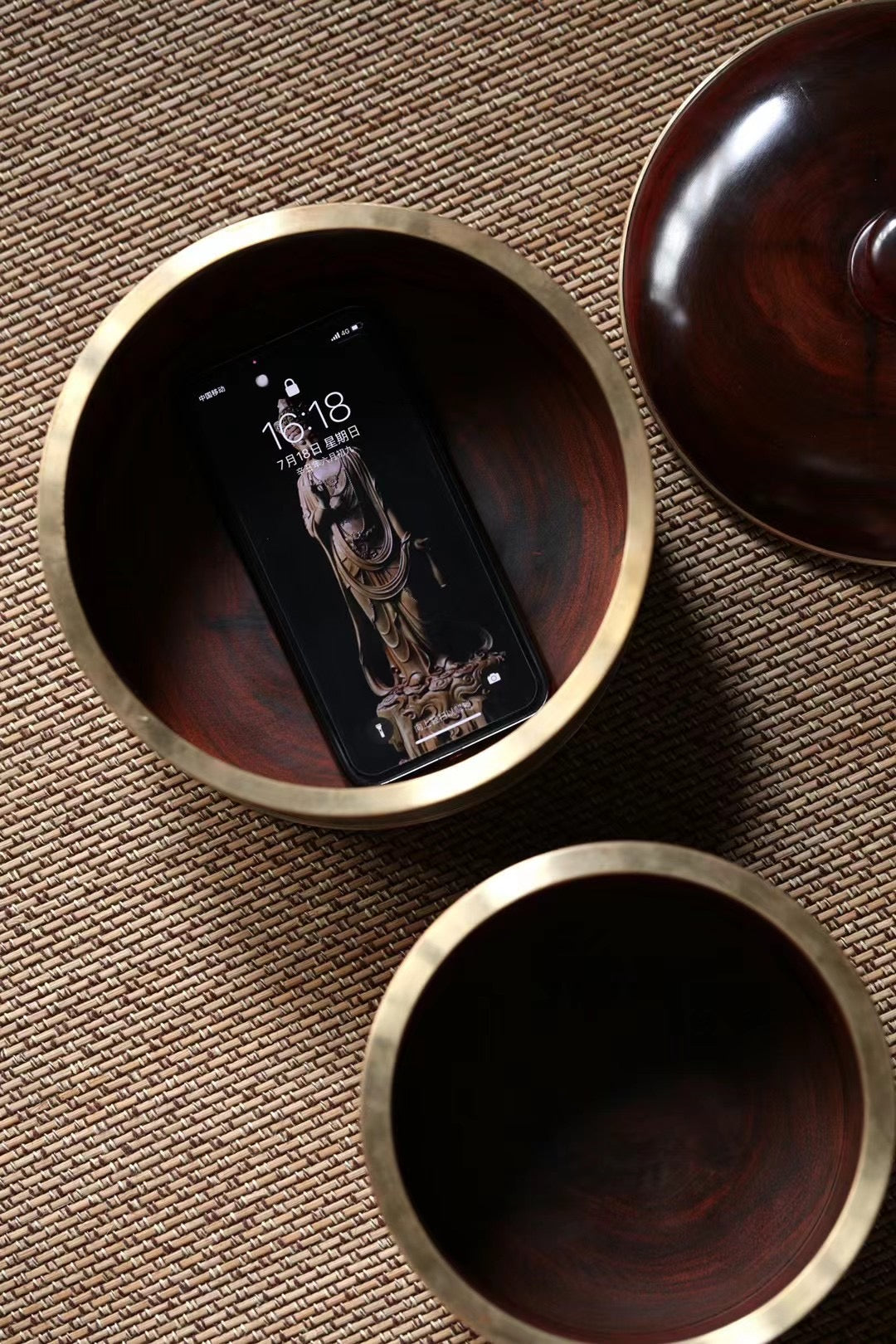 Small-leaf sandalwood tea storage