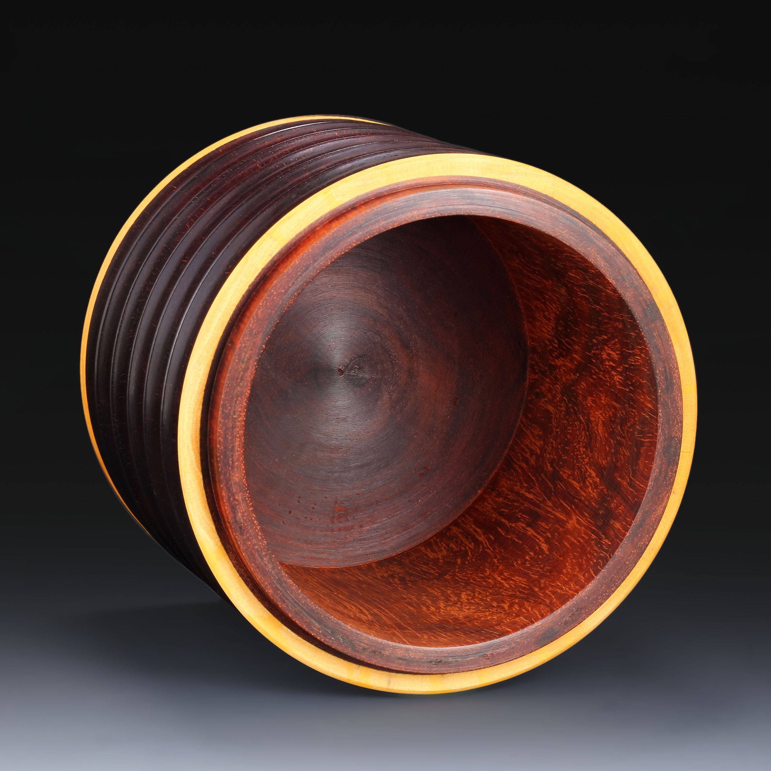 Small-leaf sandalwood/boxwood bamboo joint tea canister