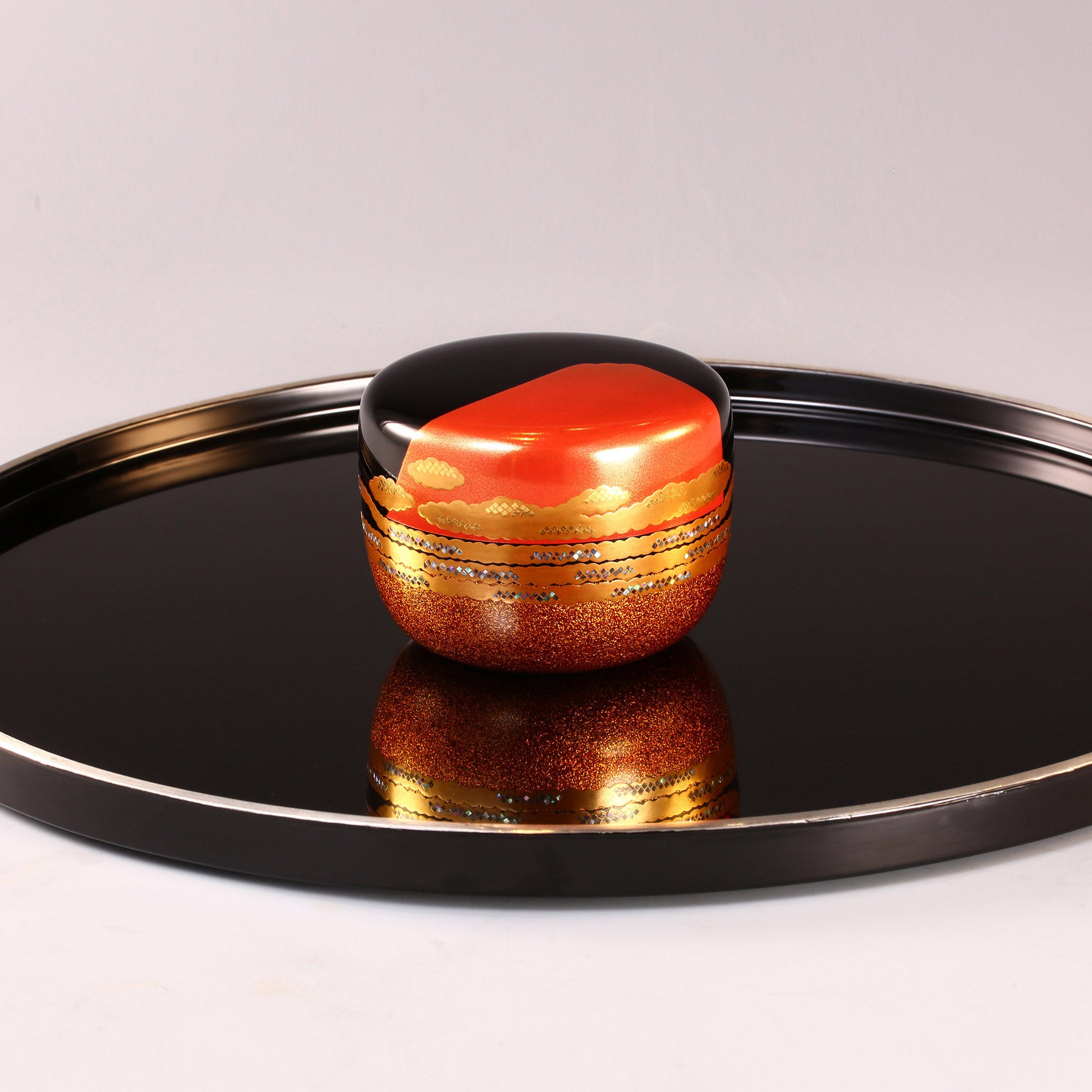 Hosokawa Tsukasa lacquer gold maki-e gold ground tea date lacquer pure silver edge tea tray