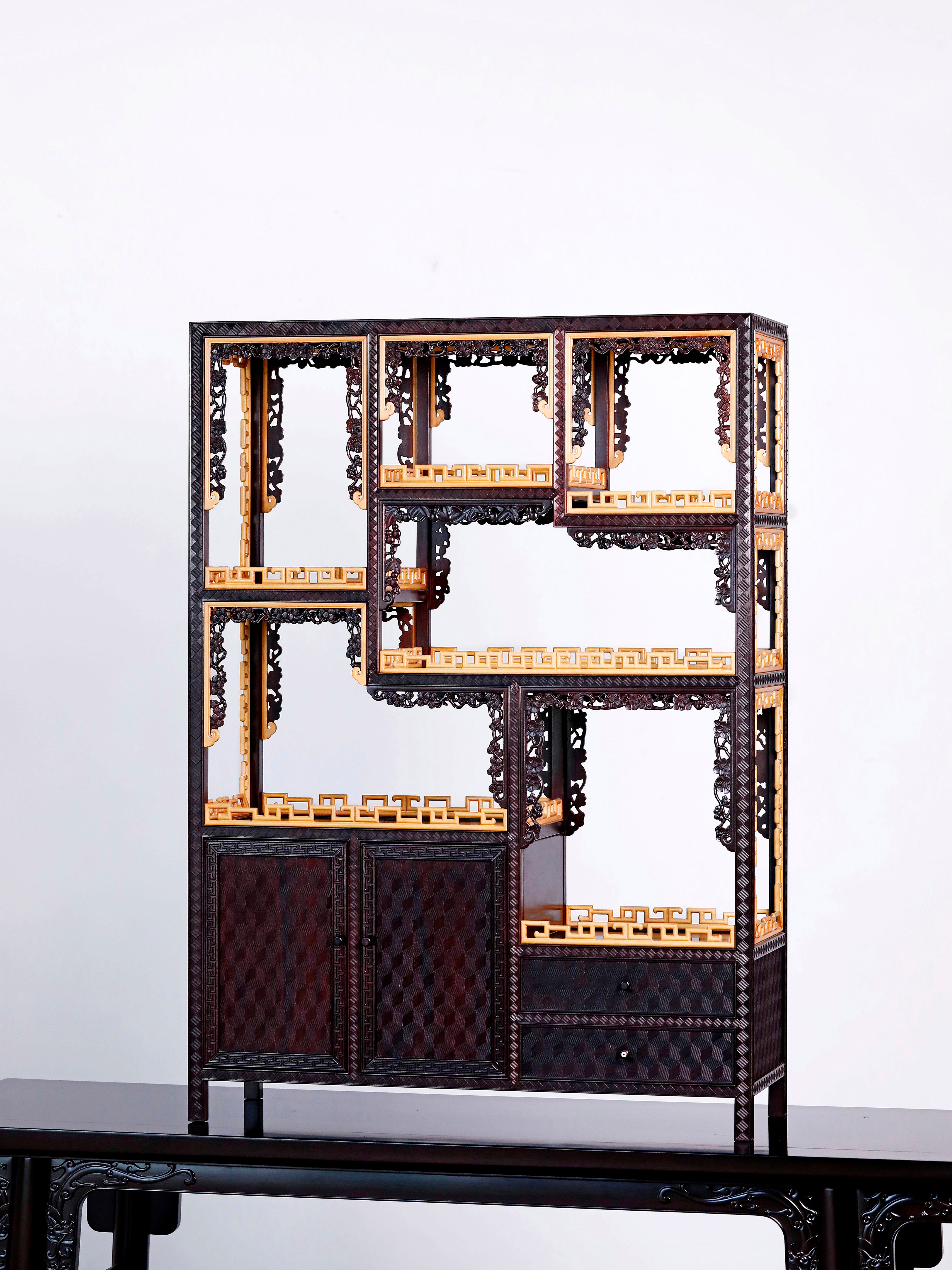 A small-leaf rosewood table inlaid with boxwood brocade pattern, display shelf