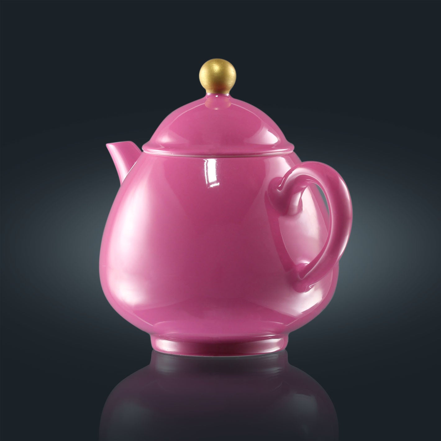 Gold-knobbed rouge pear-shaped pot