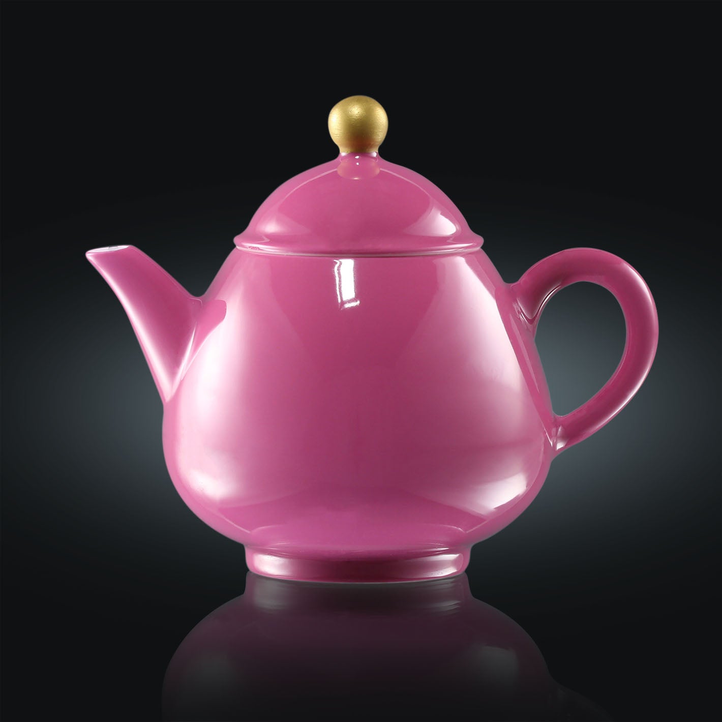 Gold-knobbed rouge pear-shaped pot