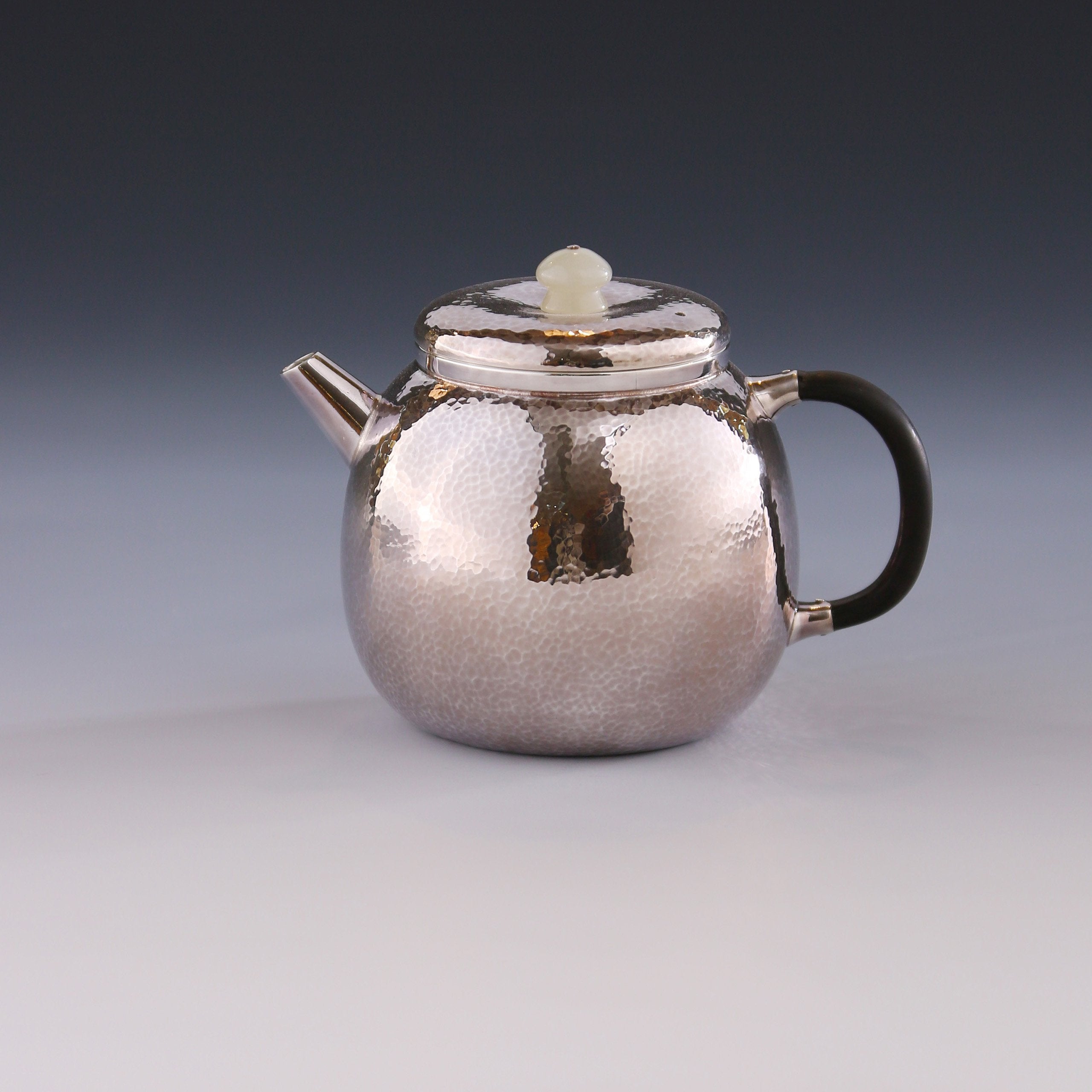 Yi Gong Silver Pot