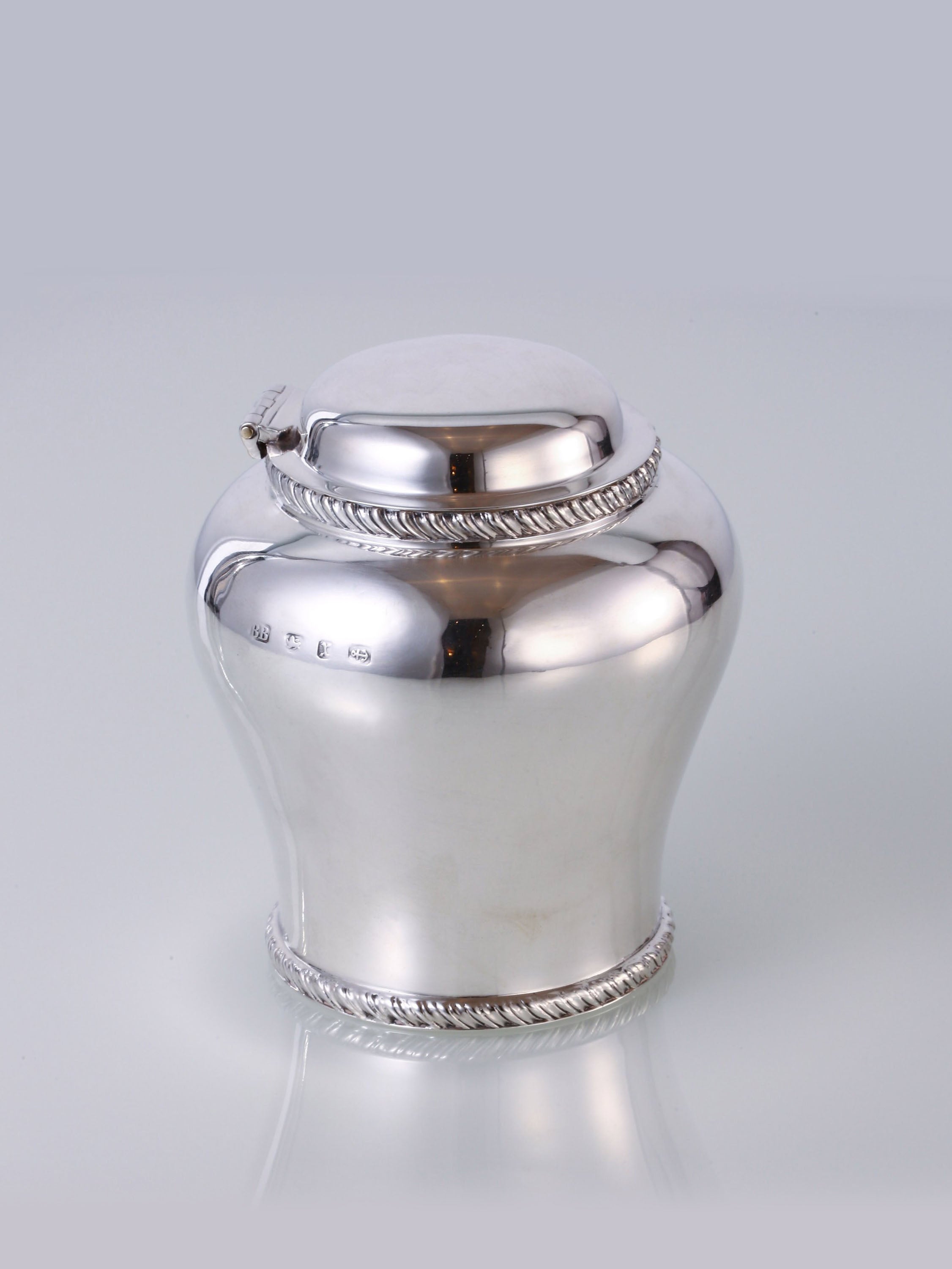1897 British Sterling Silver Plain Tea Canister with Gilded Interior