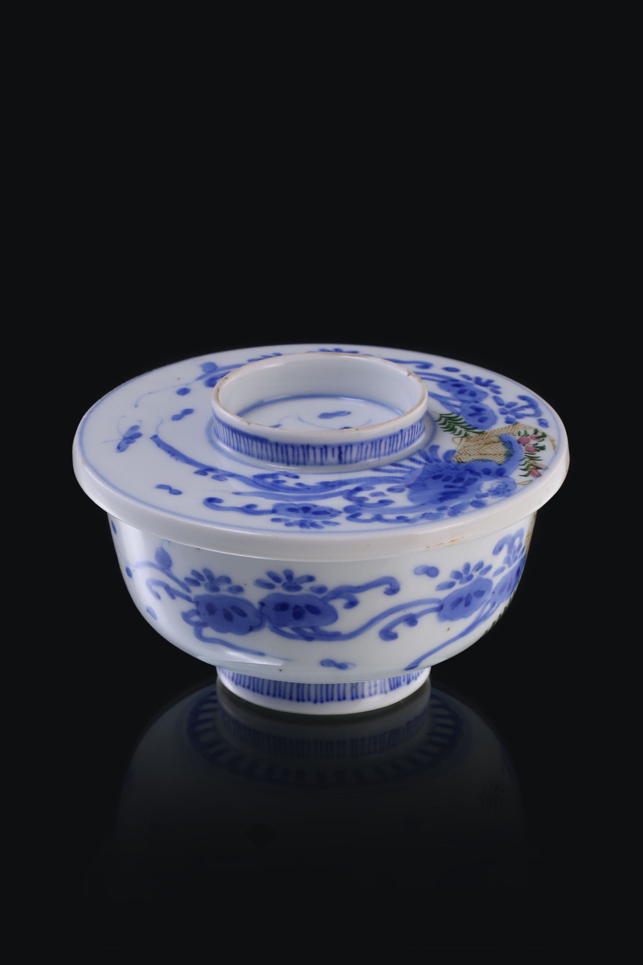 Japanese Imari floral-patterned covered bowl (lid)
