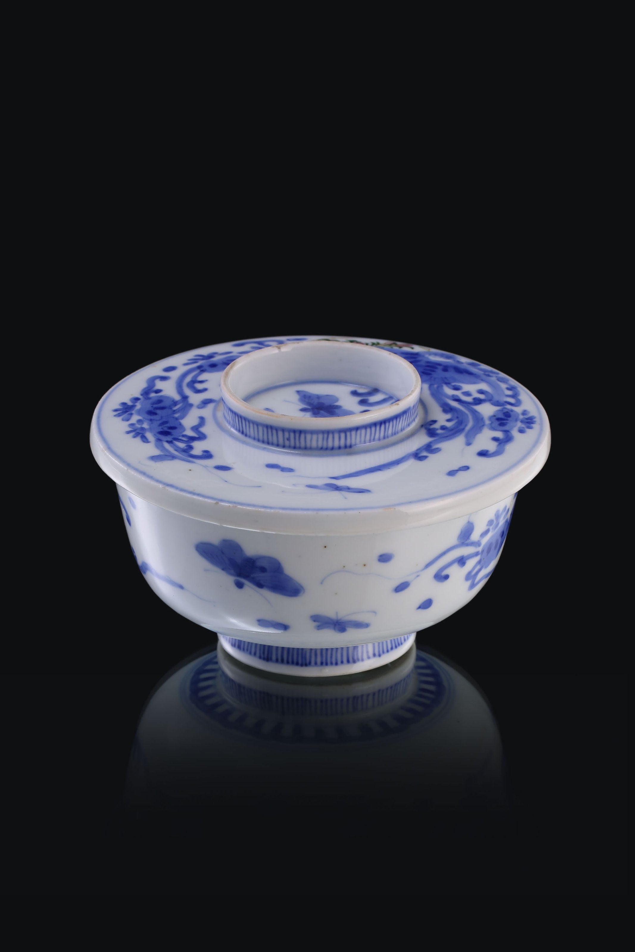 Japanese Imari floral-patterned covered bowl (lid)