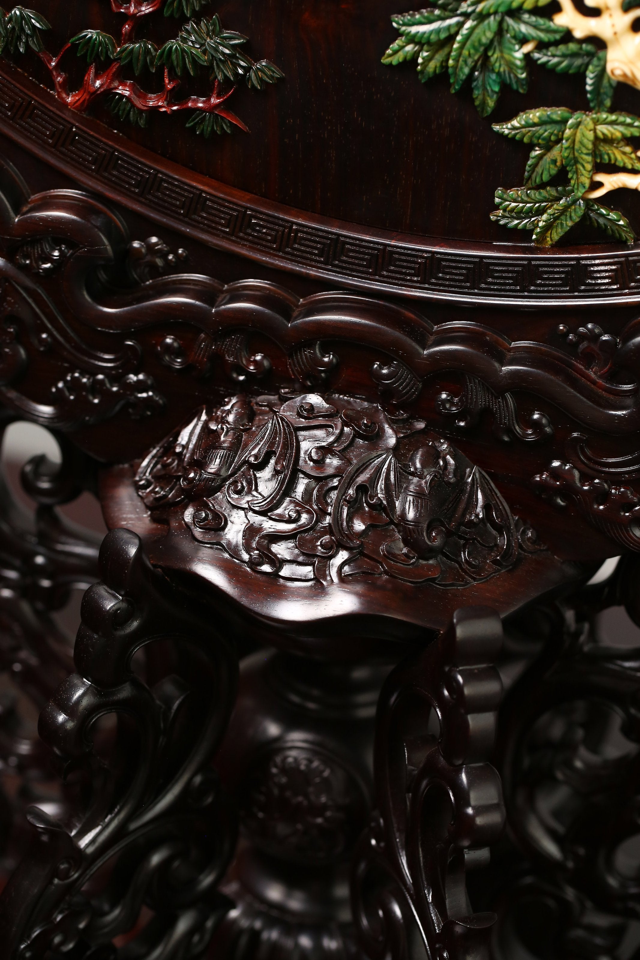 Peaceful Elephant Treasure Screen