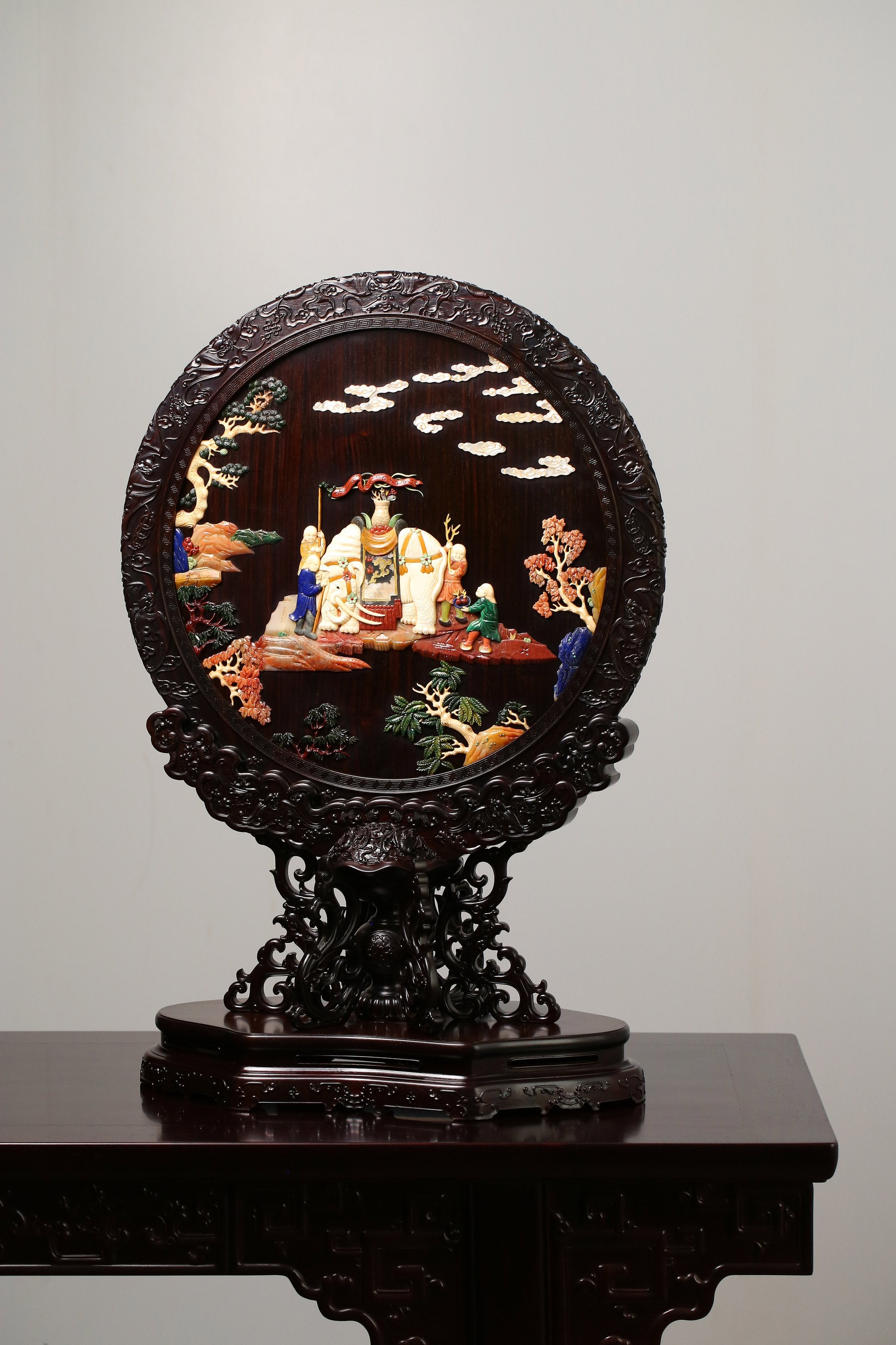 Peaceful Elephant Treasure Screen