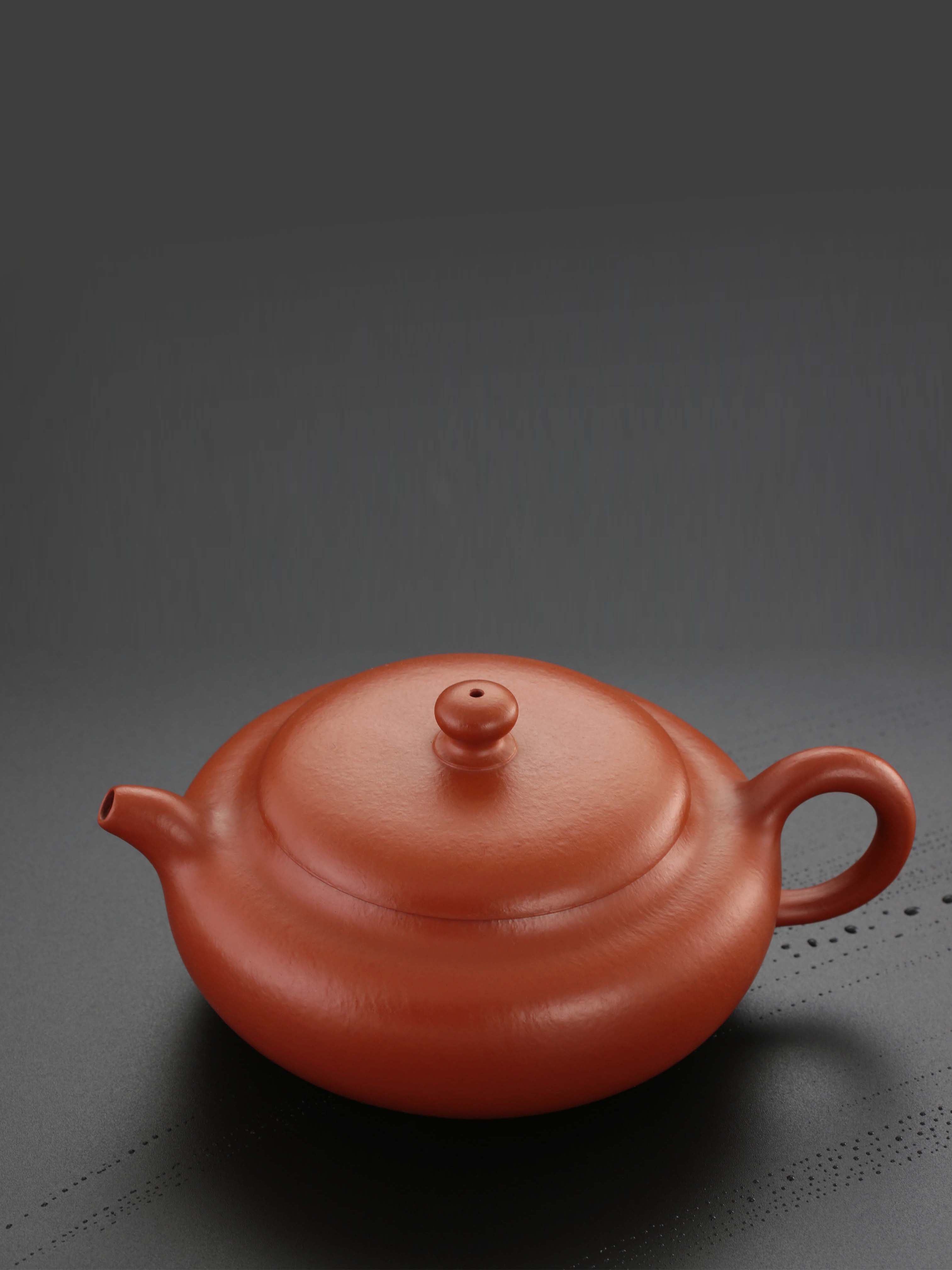 Round Rhyme Teapot