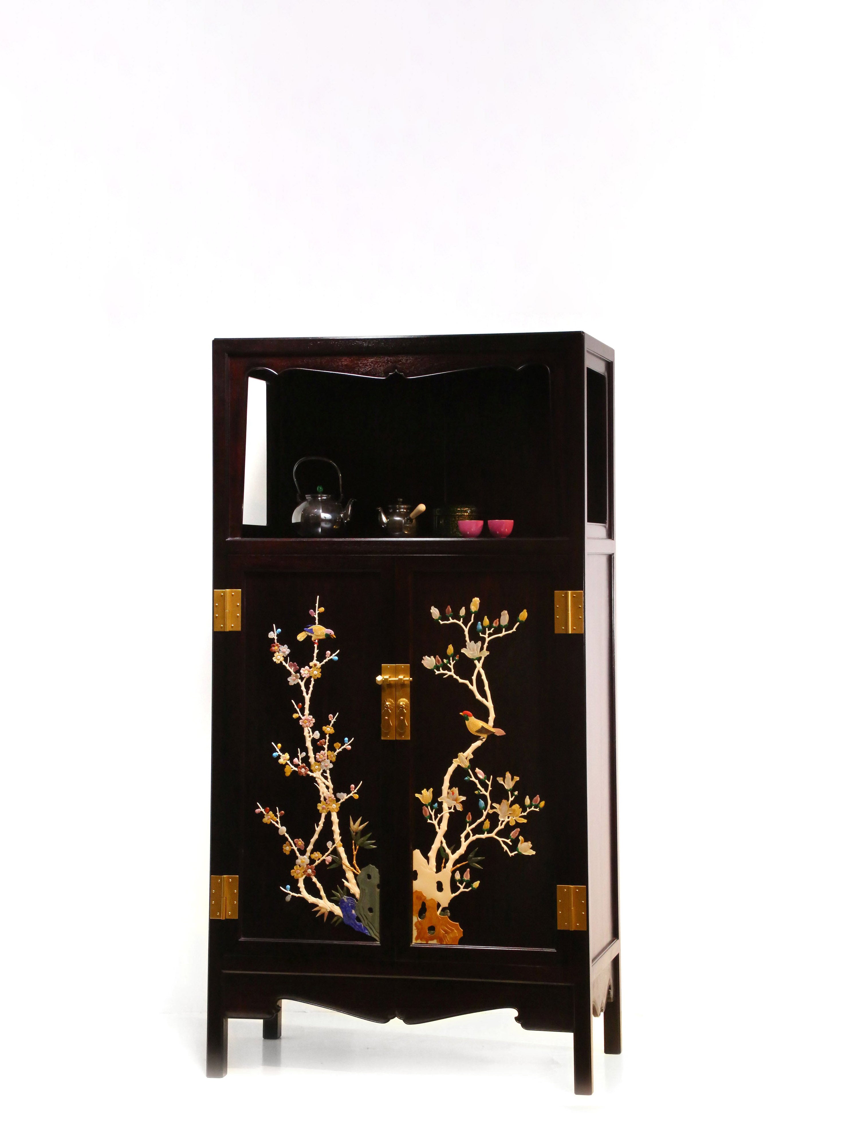 Dayatang Treasure Inlaid Magnolia Flower Wanli Cabinet