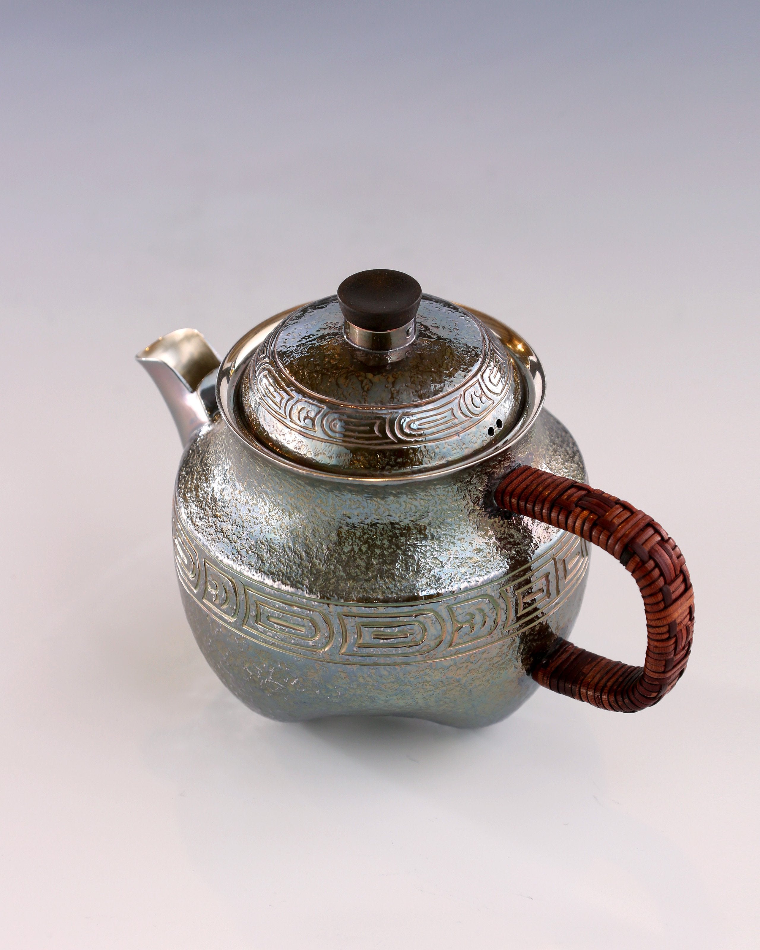 Cloud and Thunder Pattern Jue-Style Silver Teapot