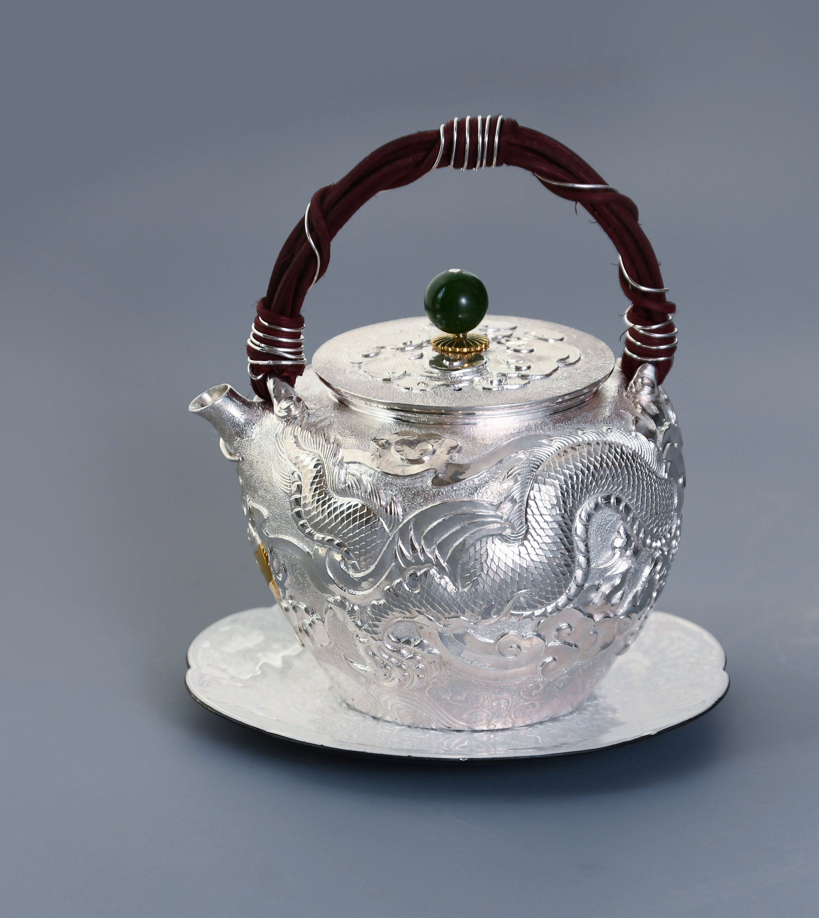 Yunlong Pure Silver Teapot with Gold-Inlaid Rattan Handle