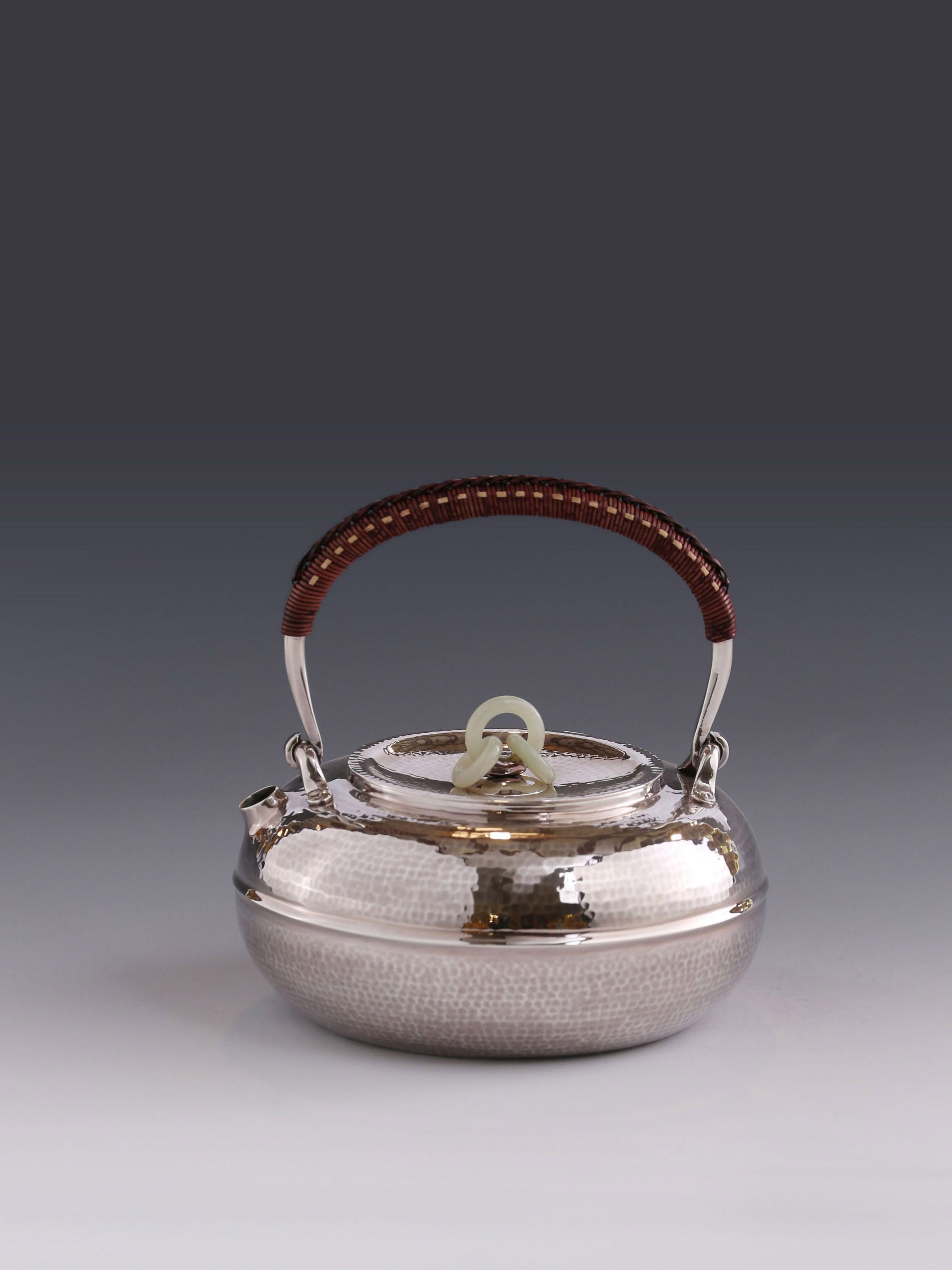 Kitamura Waistline I White Jade Ring