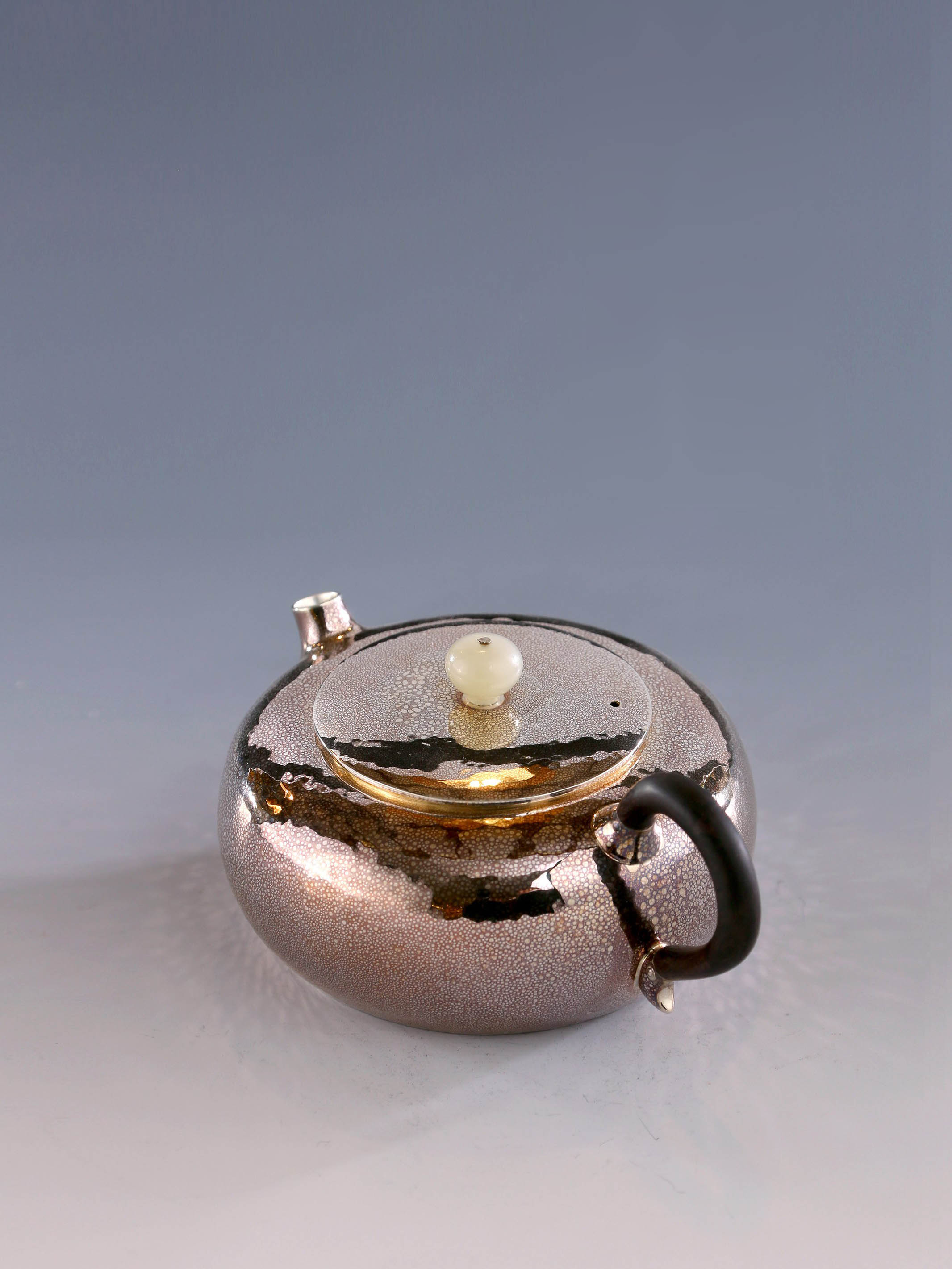 Fish Roe Pattern Flat Xi Shi