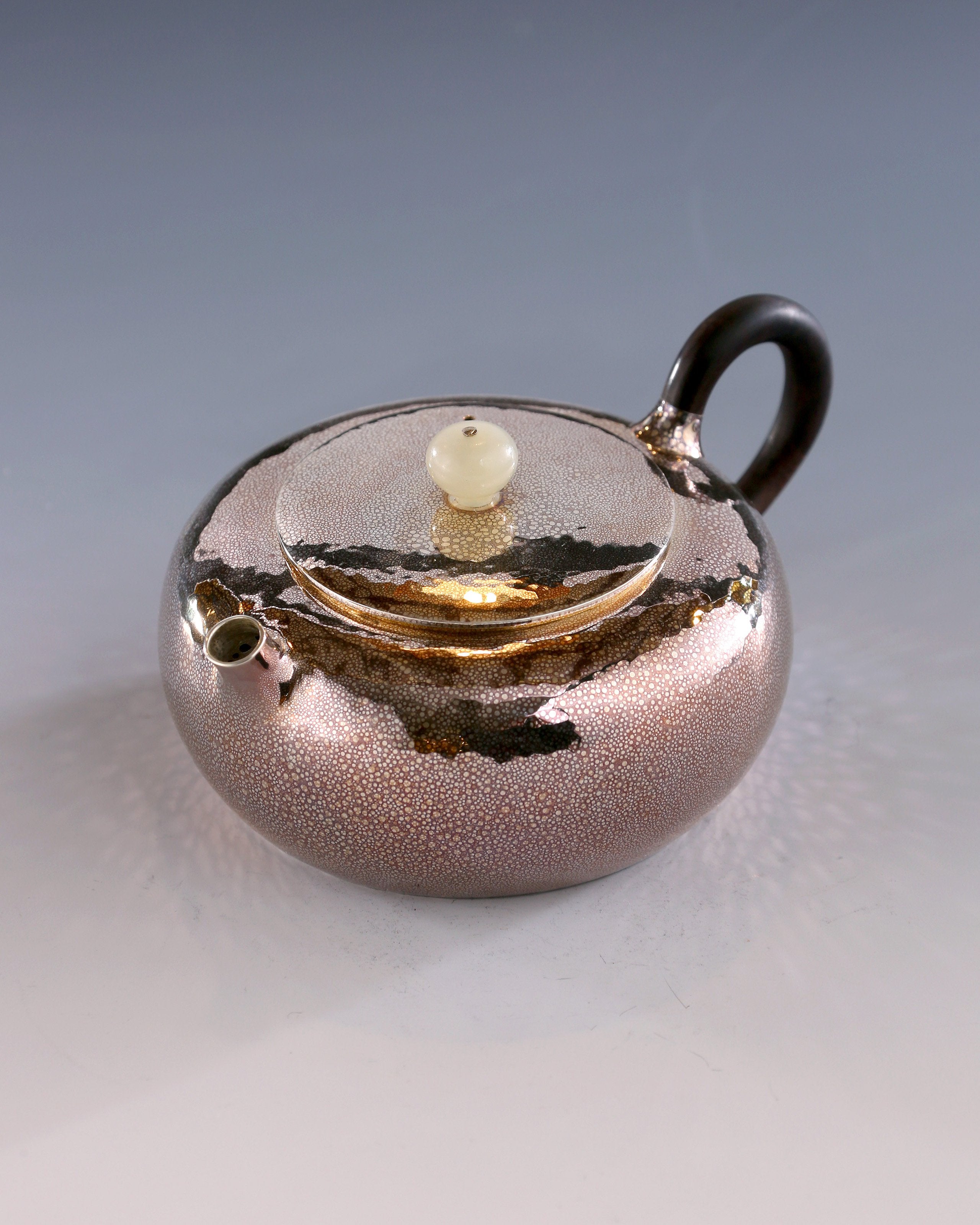 Fish Roe Pattern Flat Xi Shi