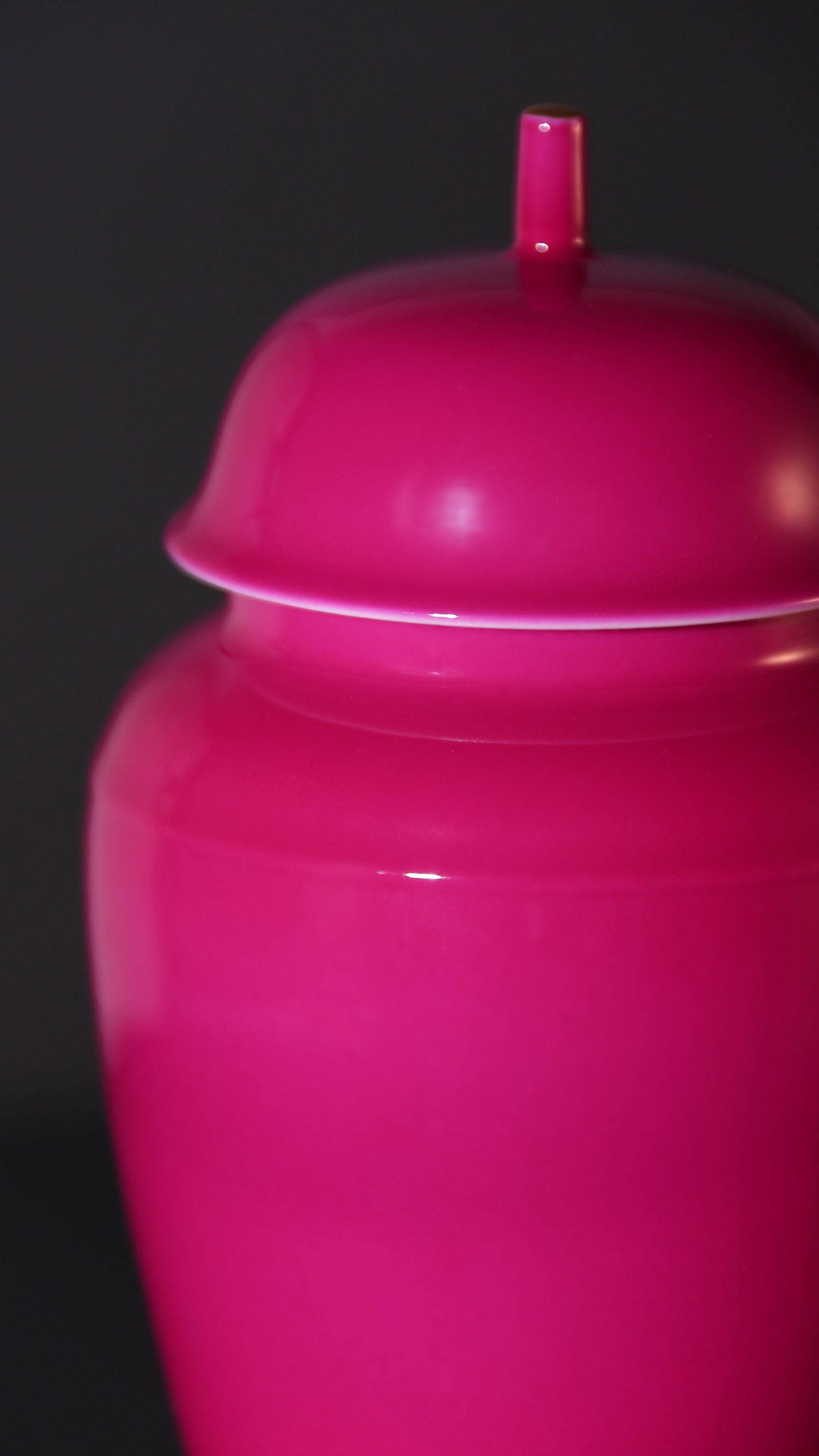 Rouge stains the delicate jar / Rouge lingers in the air