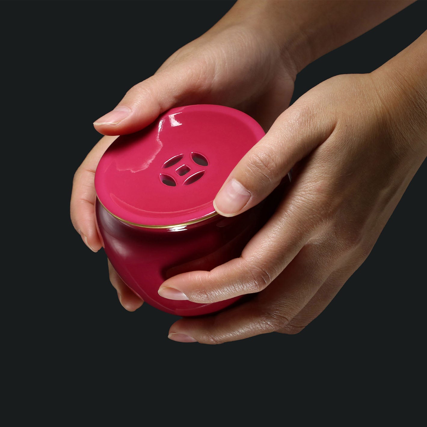 The rouge-dyed water vat