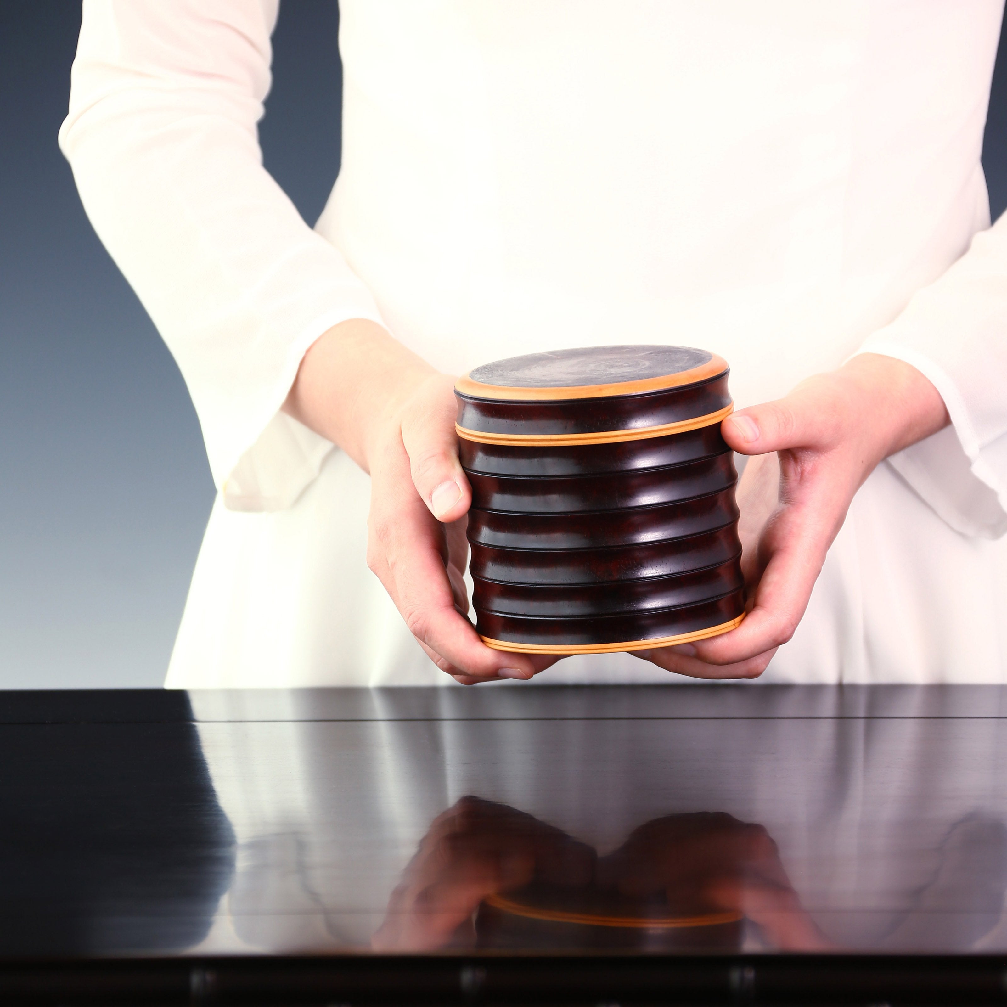 Small-leaf sandalwood/boxwood bamboo joint tea canister